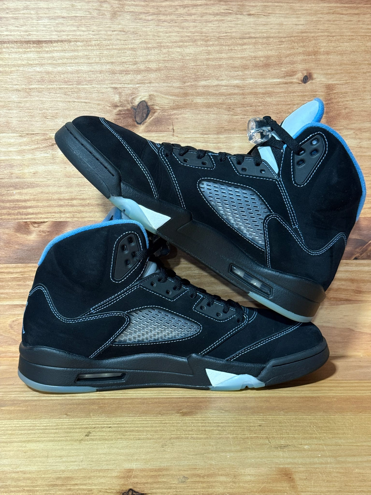 Jordan 5 Retro Black University Blue (2026) - Size 11.5