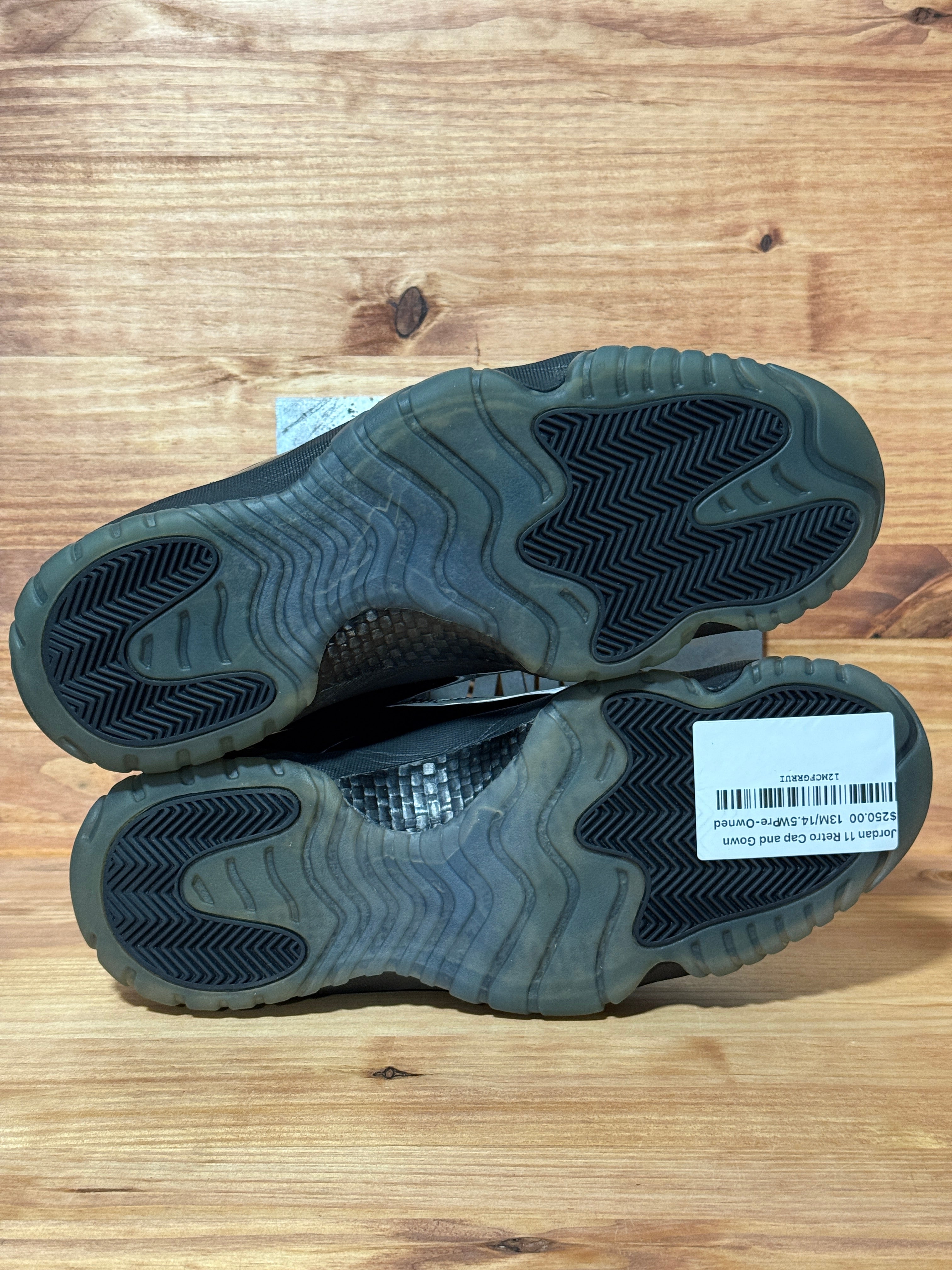 Jordan 11 Retro Cap and Gown