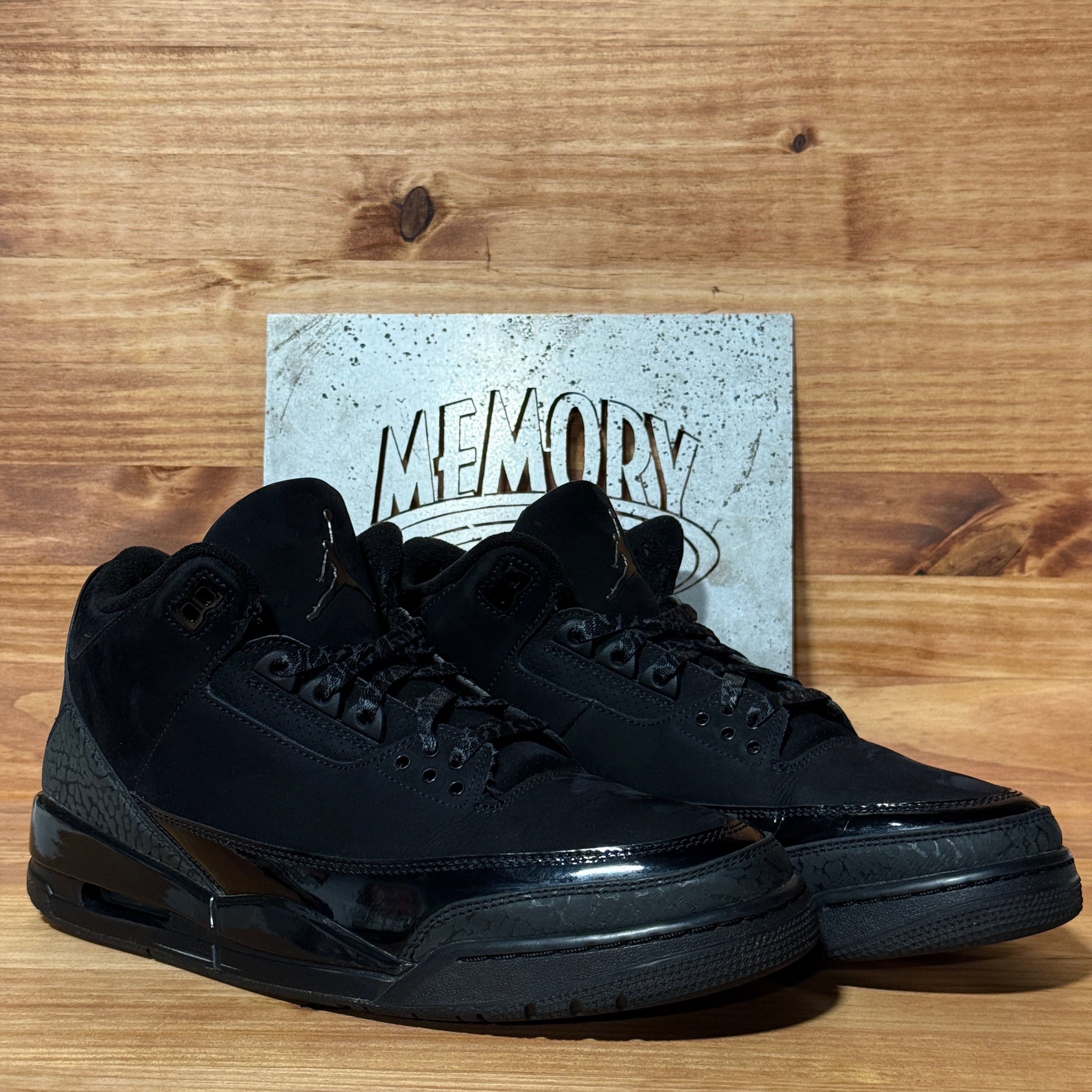 Jordan 3 Retro Black Cat (2025)