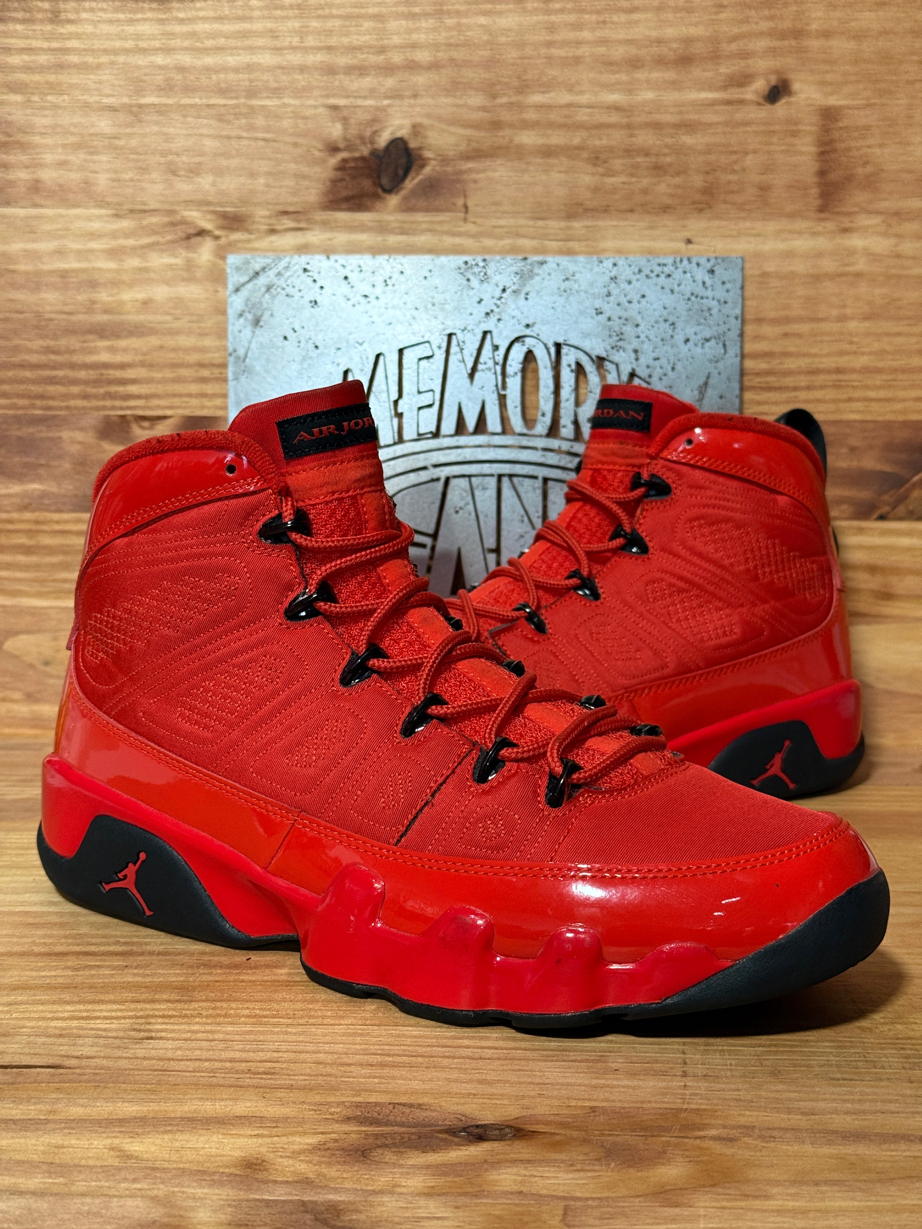 Jordan 9 Retro Chile Red