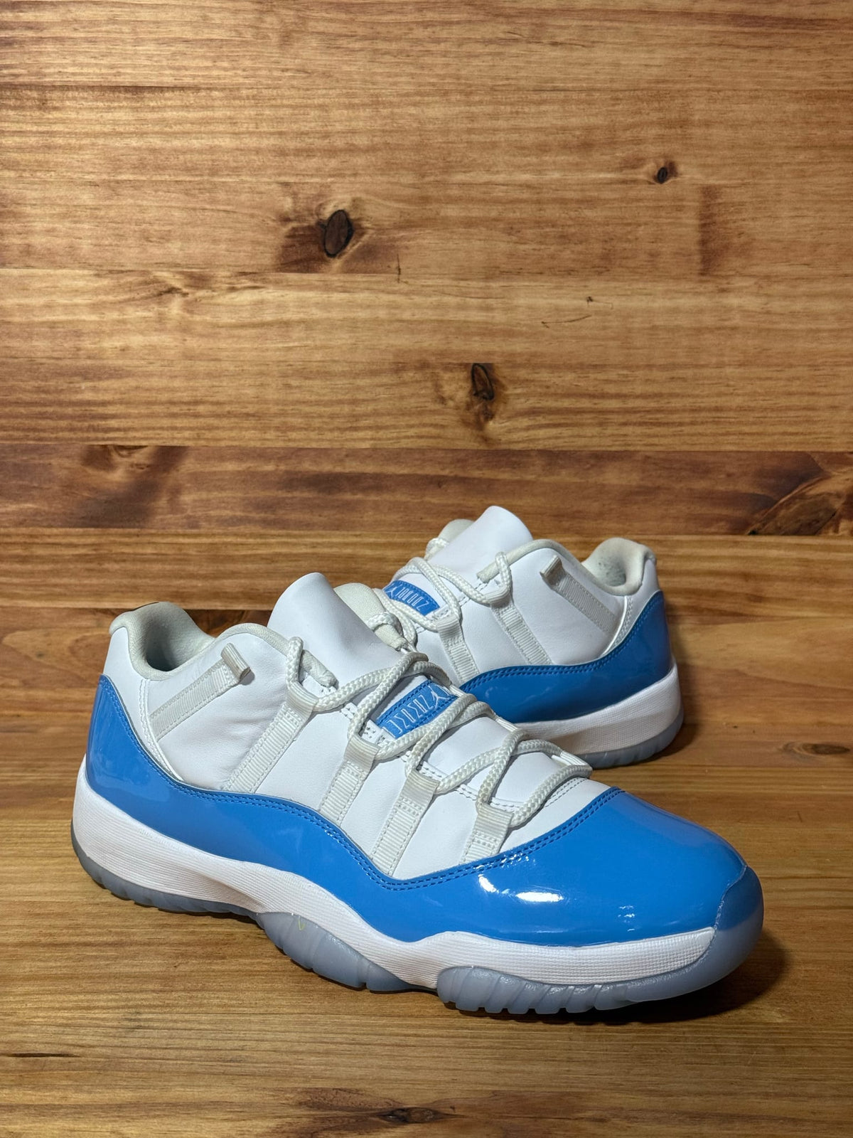 Jordan 11 Retro Low University Blue (2026) - Size 9.5