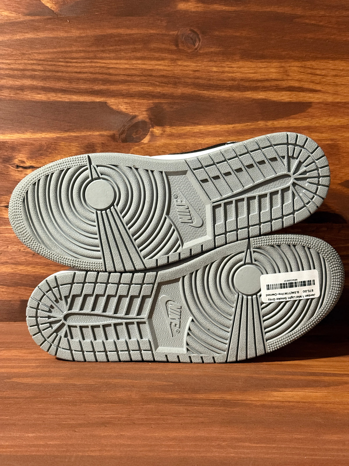 Jordan 1 Mid Light Smoke Grey