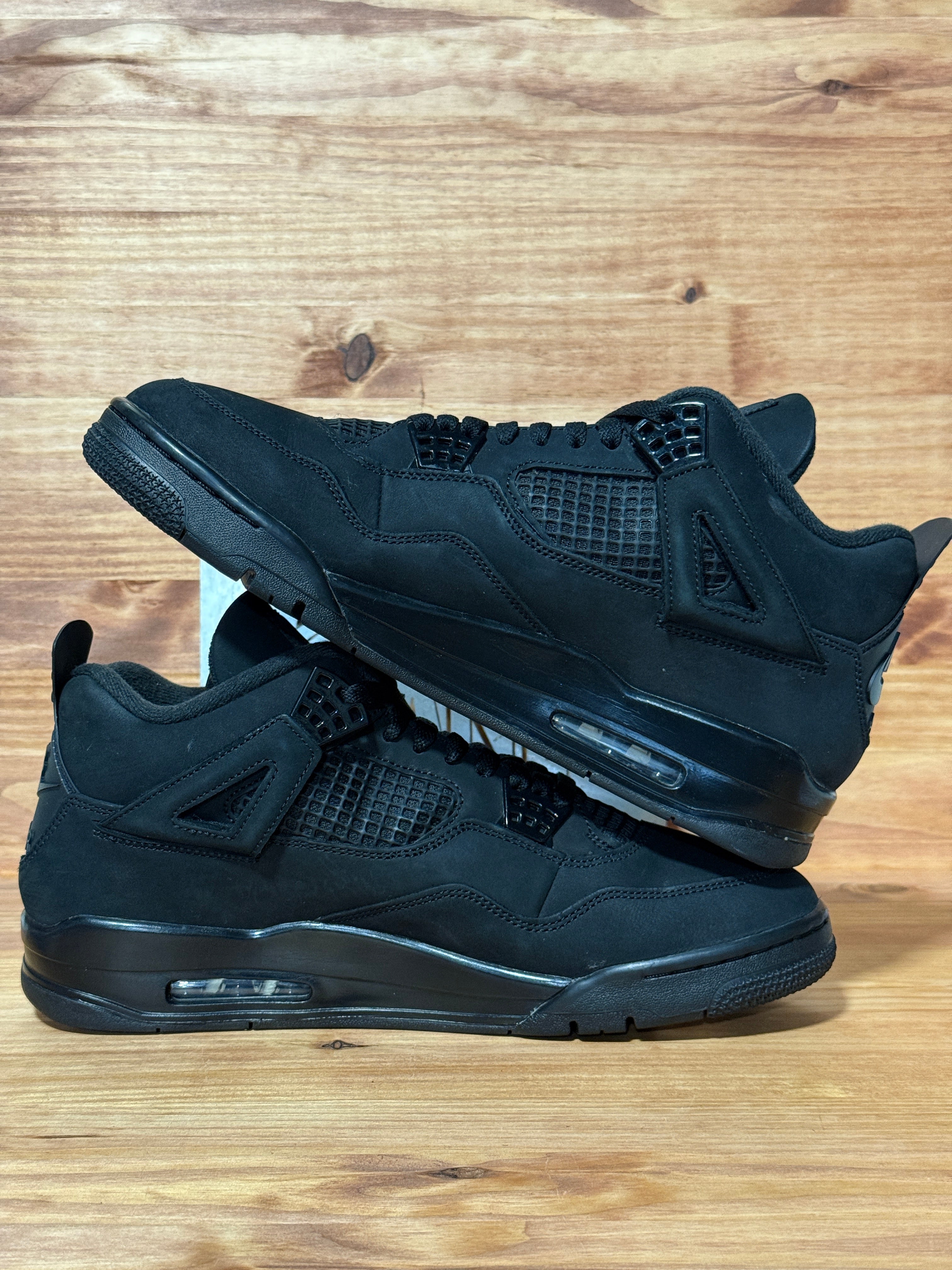 Jordan 4 Retro Black Cat (2025)