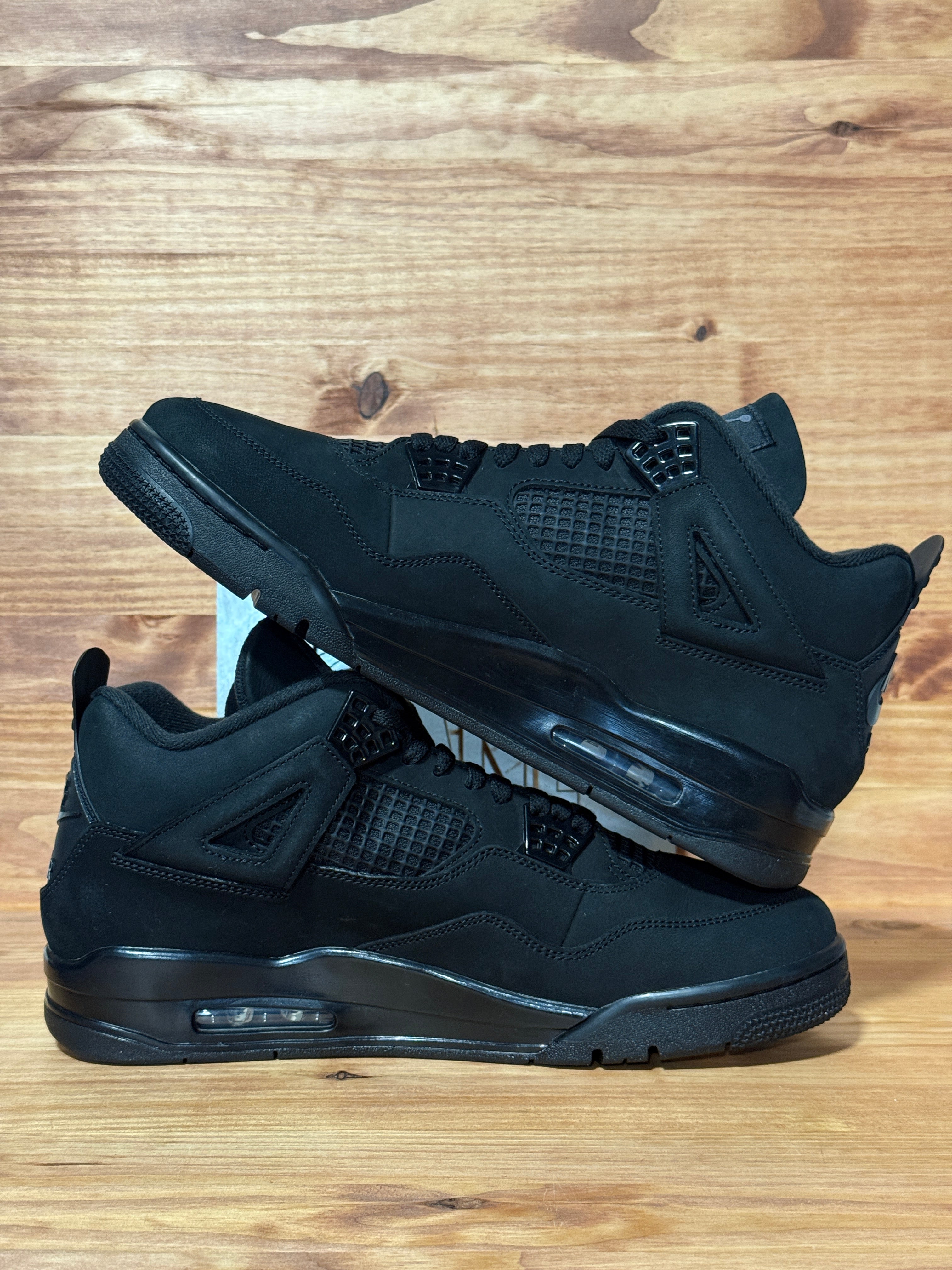 Jordan 4 Retro Black Cat (2025)