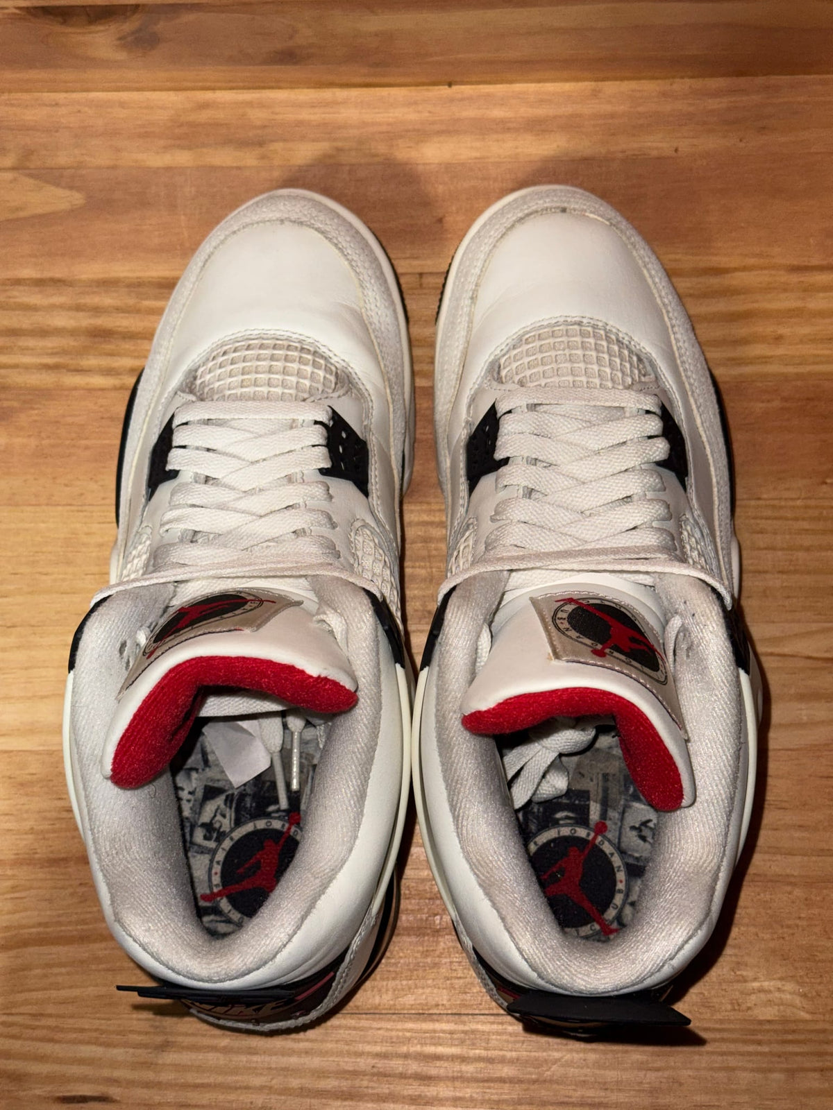 Jordan 4 Retro OG Flight Club - Size 10