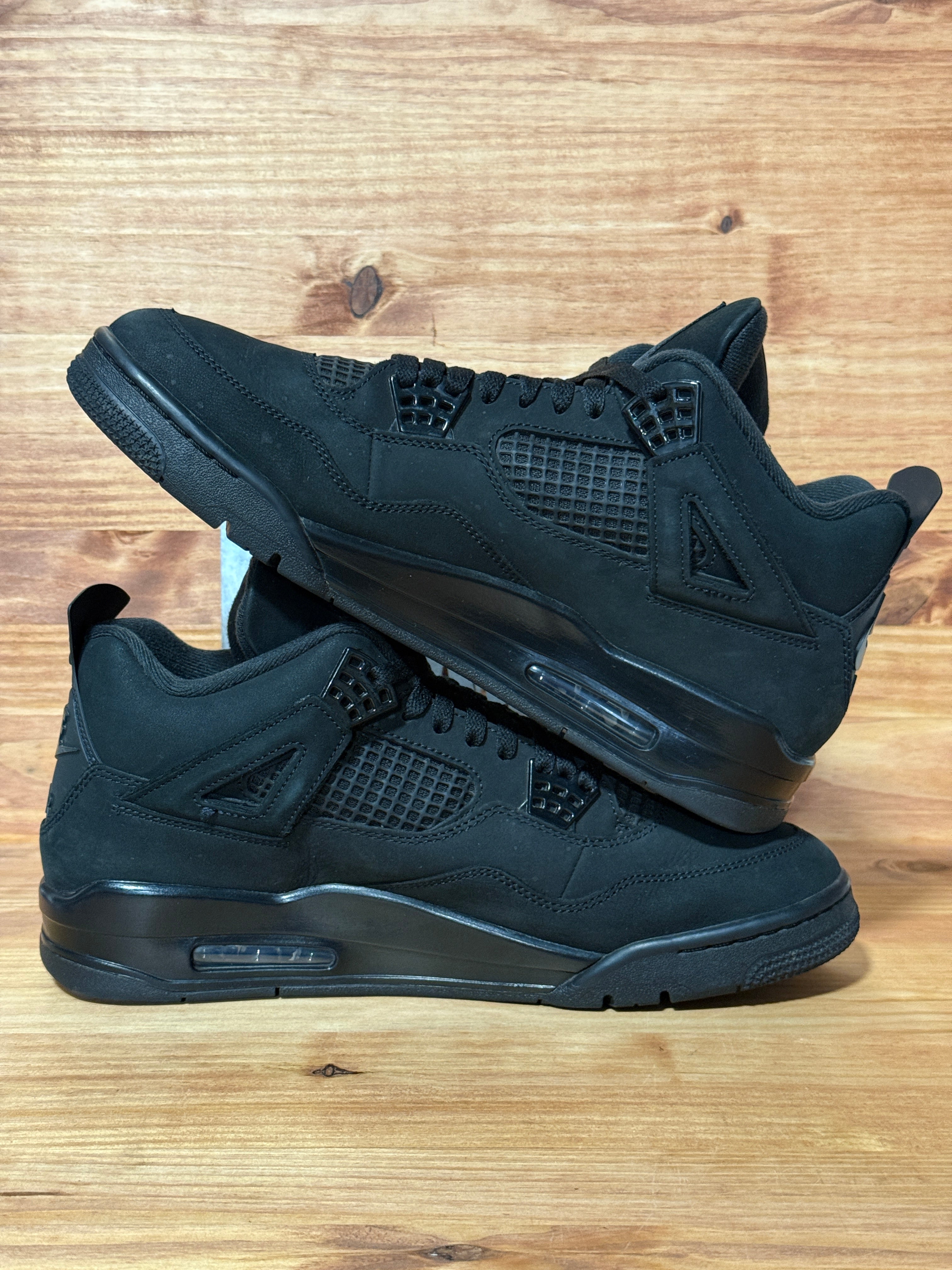 Jordan 4 Retro Black Cat (2025)