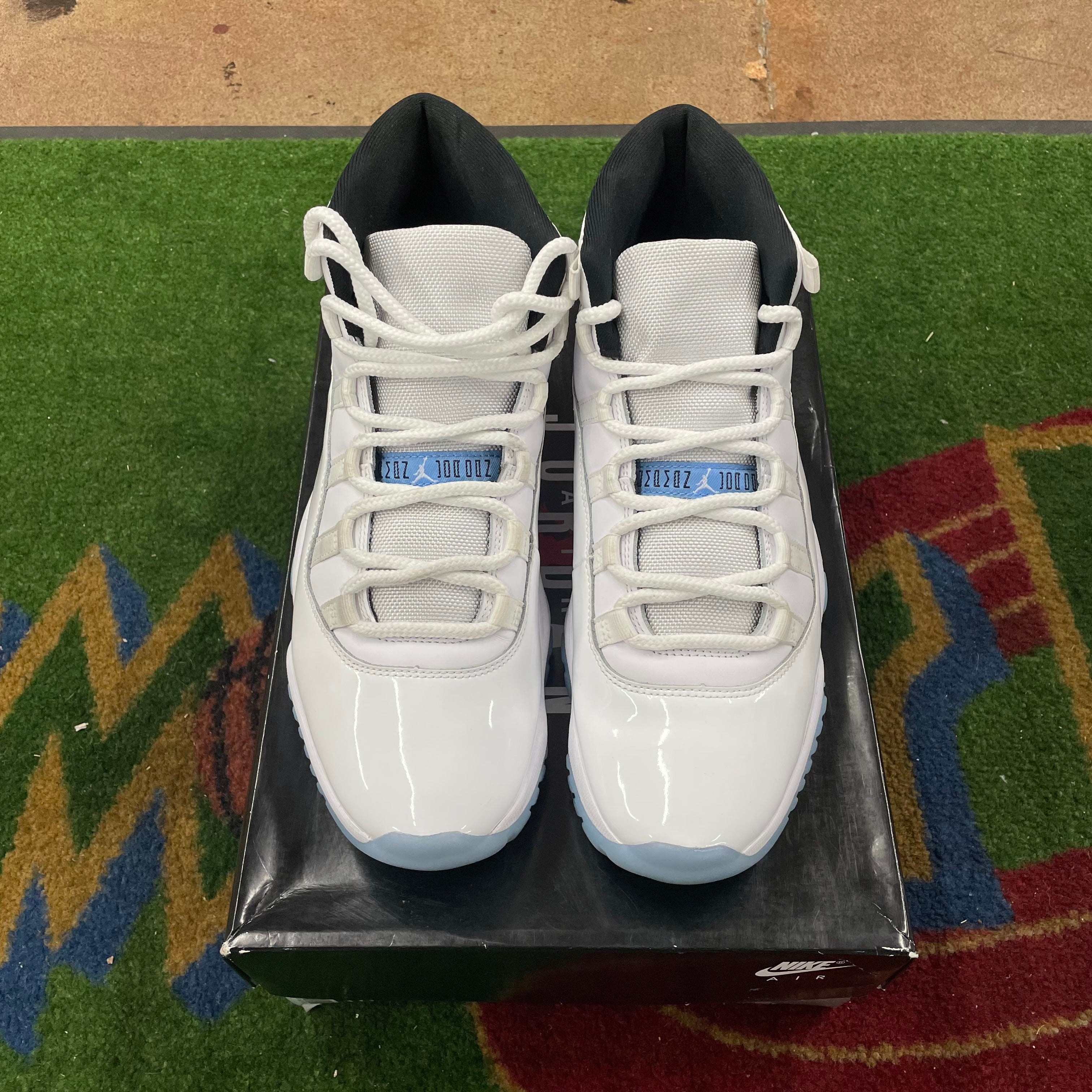Jordan 11 “Legend Blue” Size 10