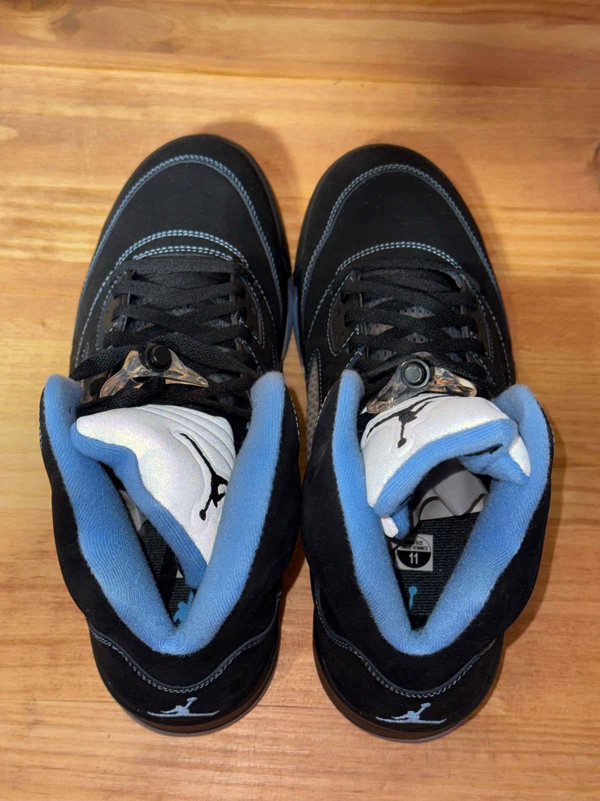 Jordan 5 Retro Black University Blue (2026)