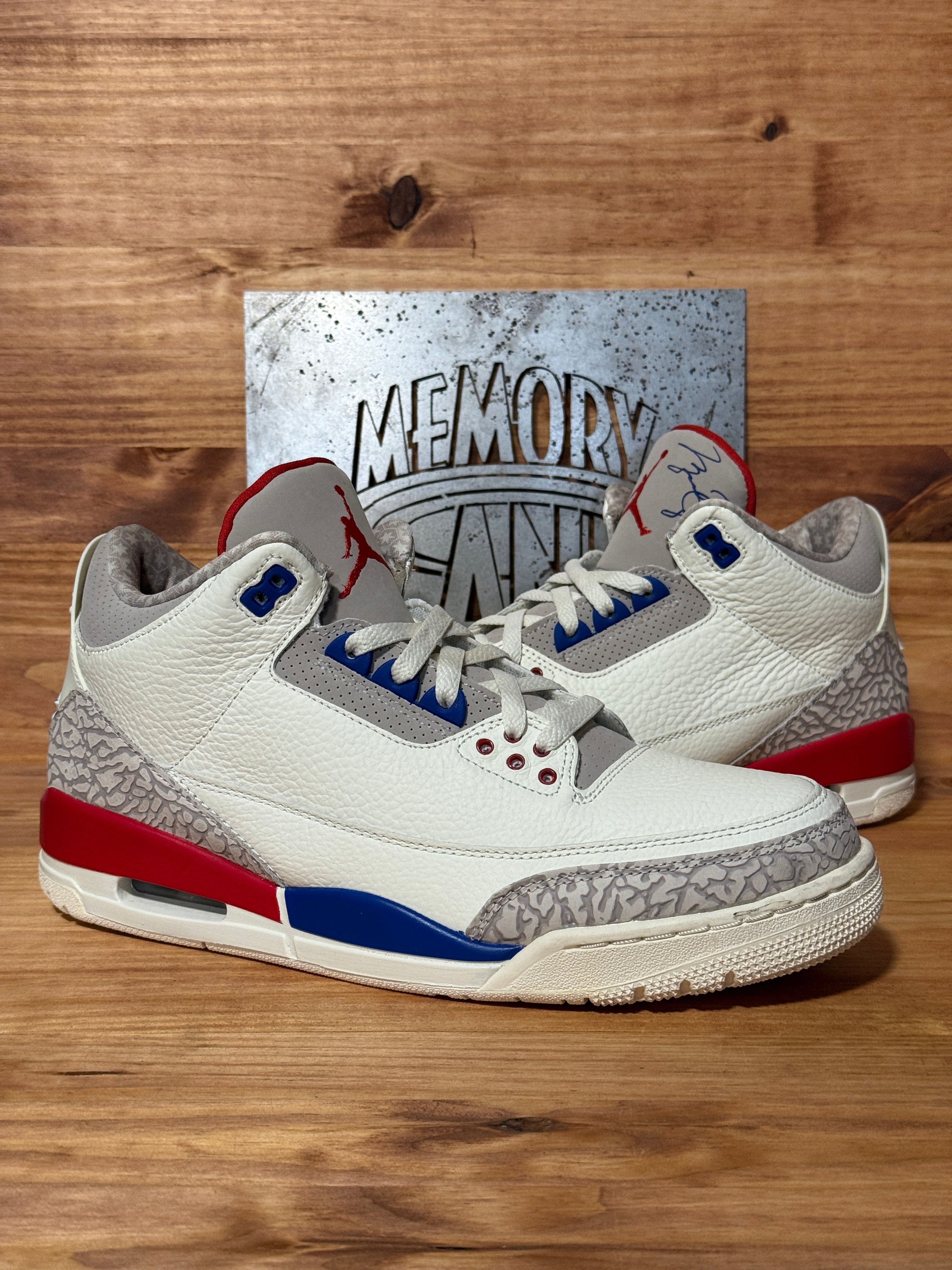 Jordan 3 Retro International Flight