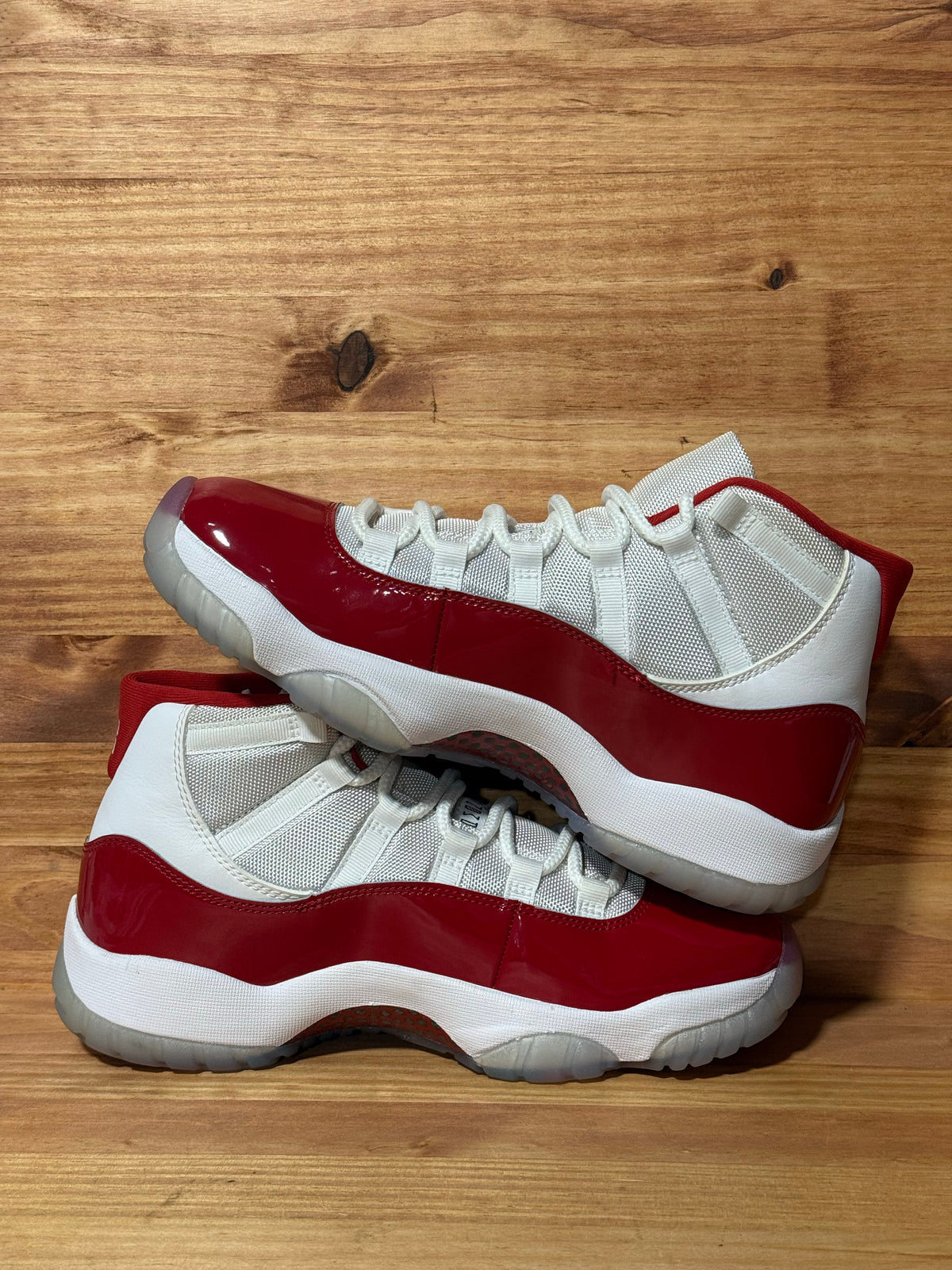 Jordan 11 Retro Cherry (2022)
