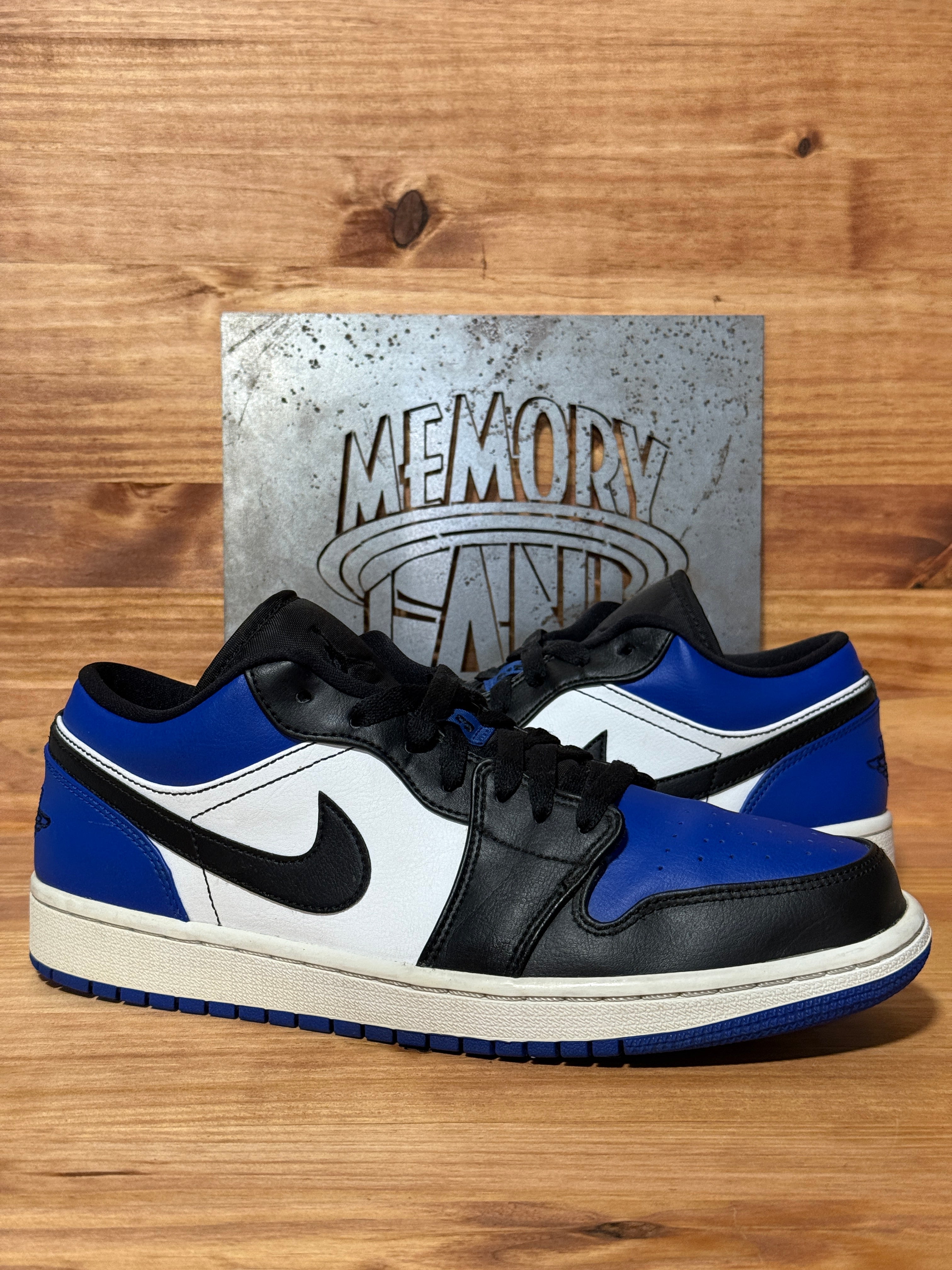 Jordan 1 Low Royal Toe