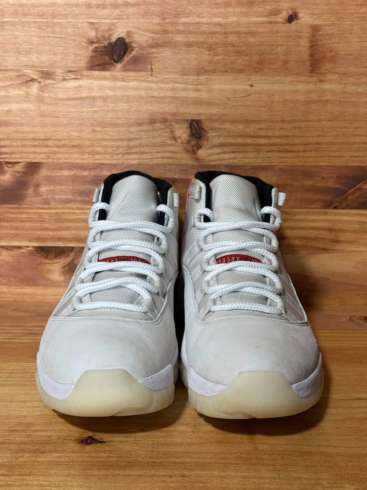 Jordan 11 Retro Platinum Tint - Size 11.5
