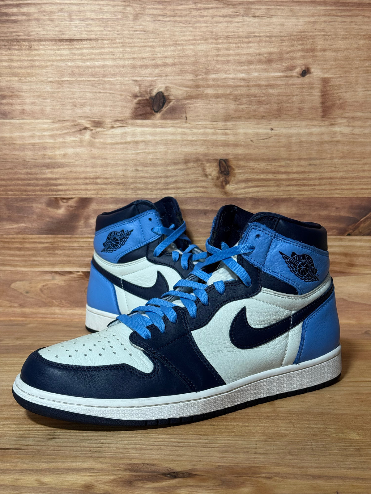 Jordan 1 Retro High Obsidian