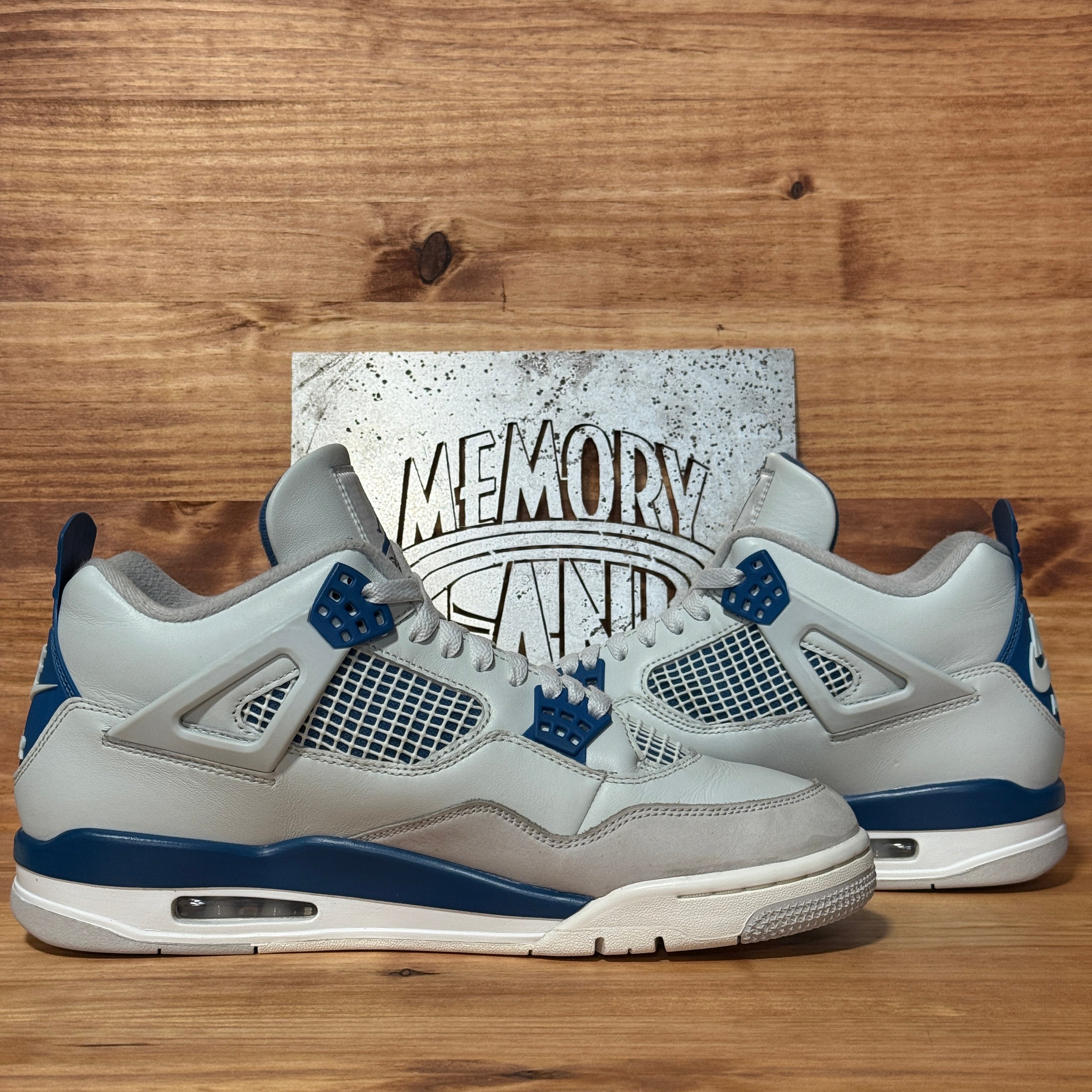 Jordan 4 Retro Military Blue (2024)