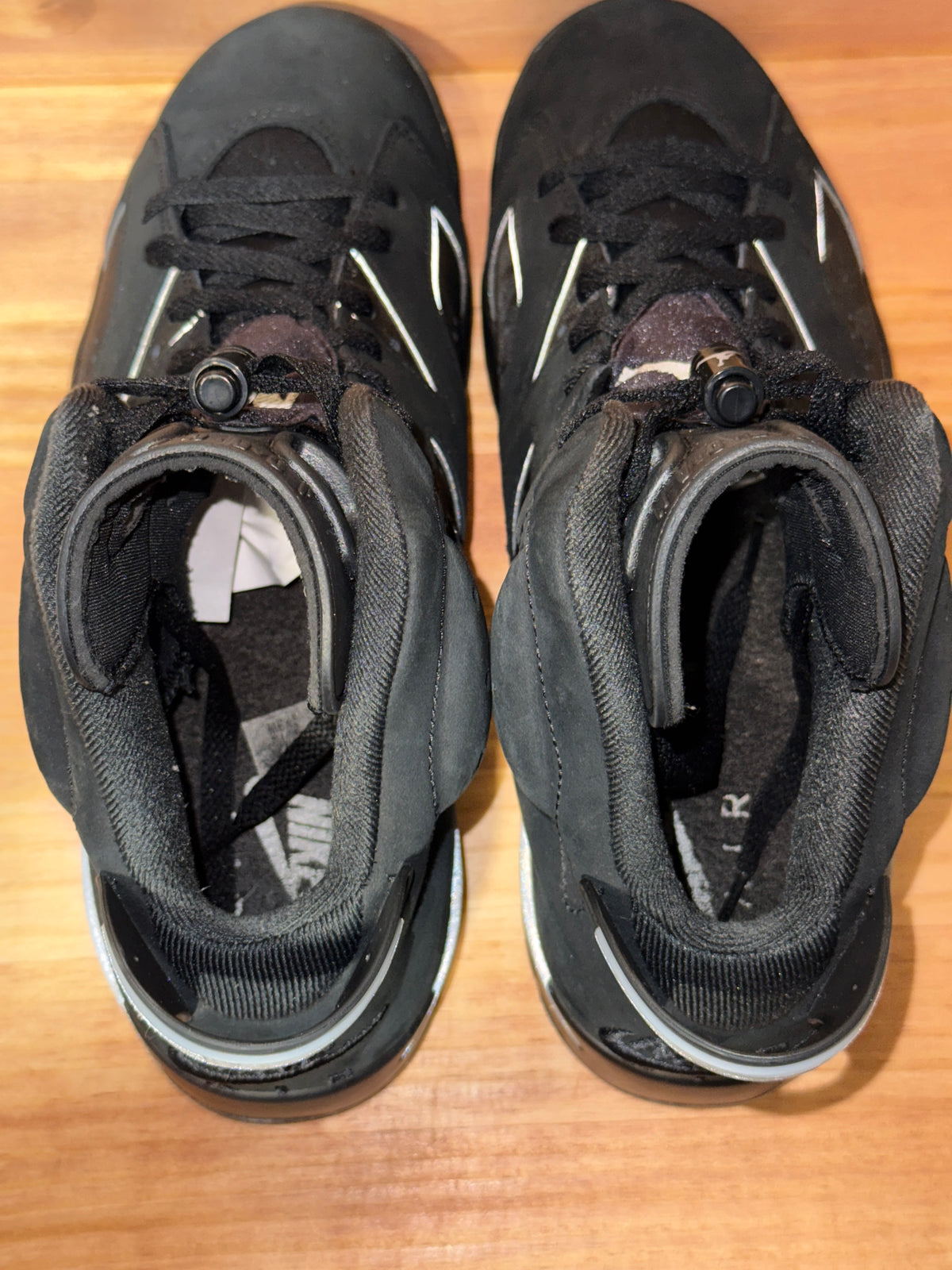 Jordan 6 Retro Cap and Gown