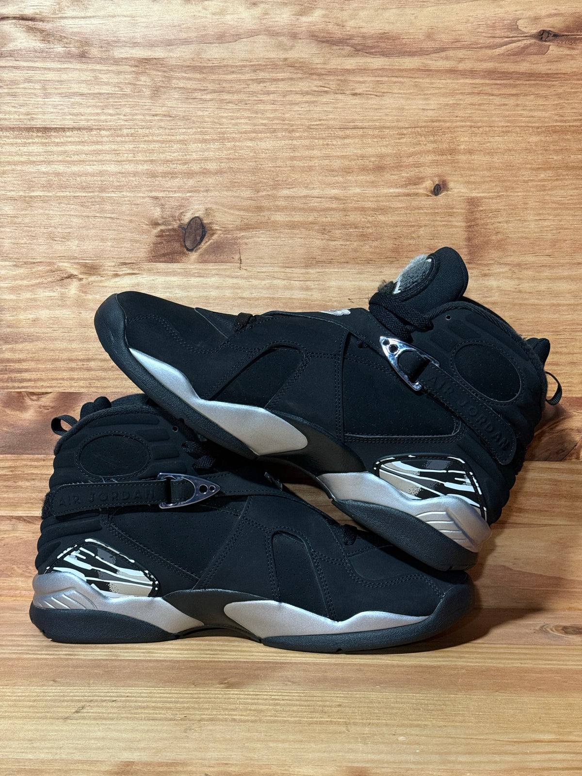 Jordan 8 Retro Chrome (2026) - Size 9.5