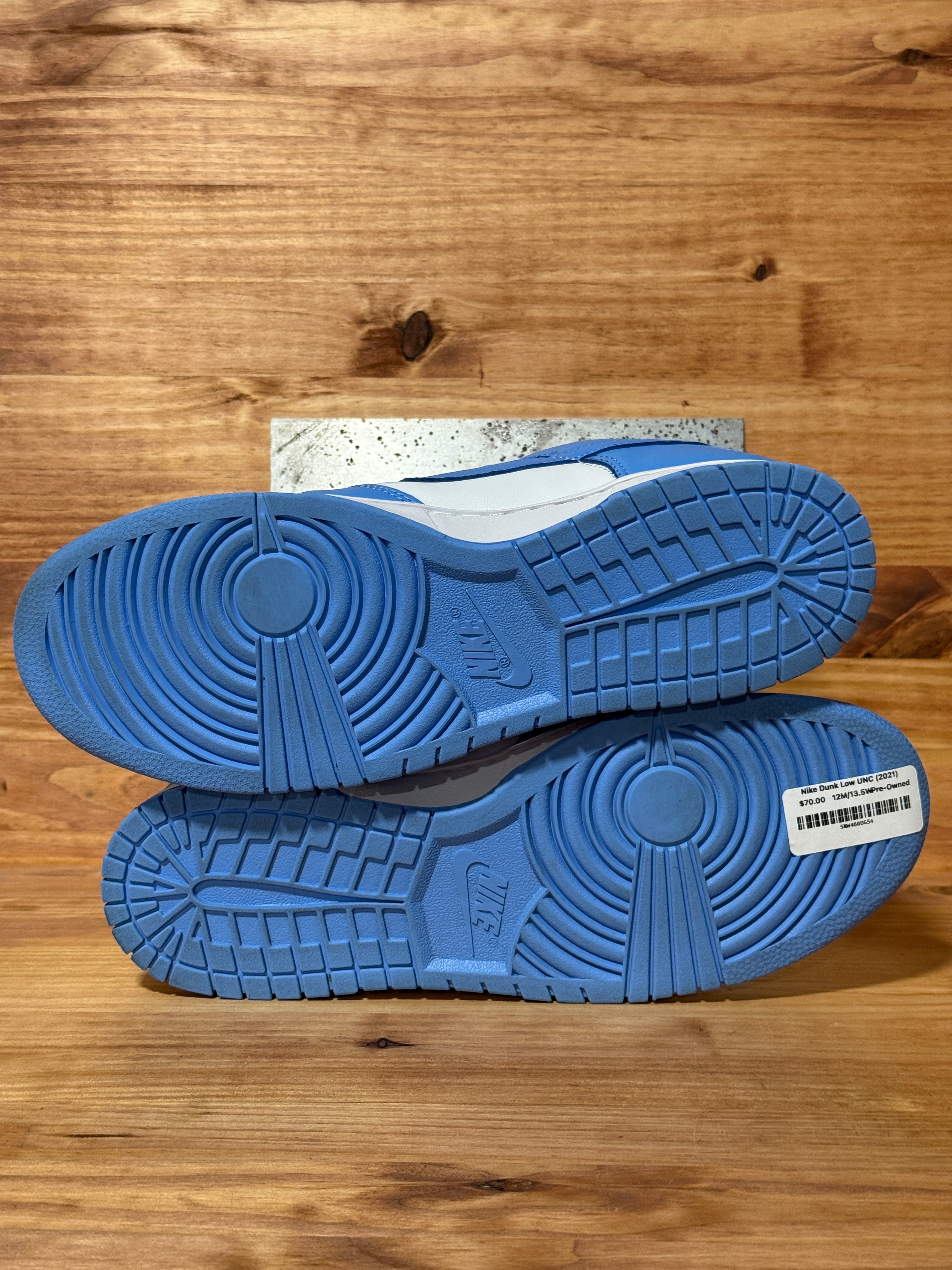 Nike Dunk Low UNC (2021)