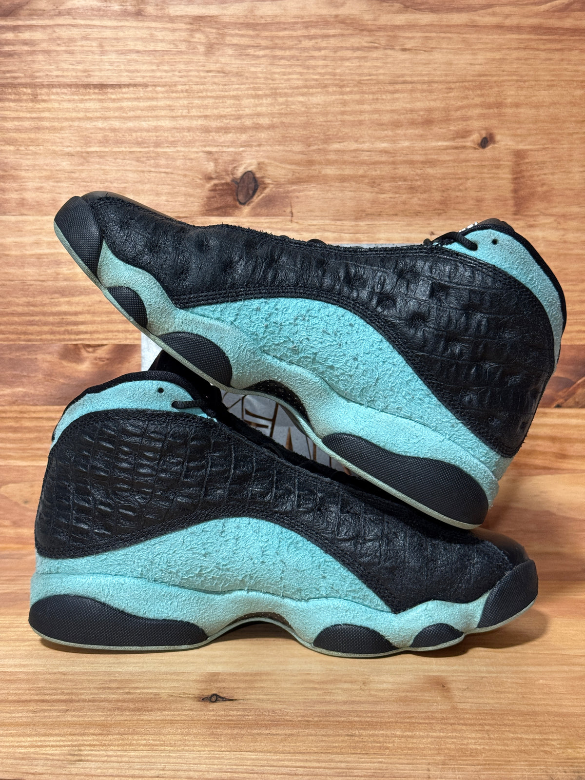Jordan 13 Retro Black Island Green