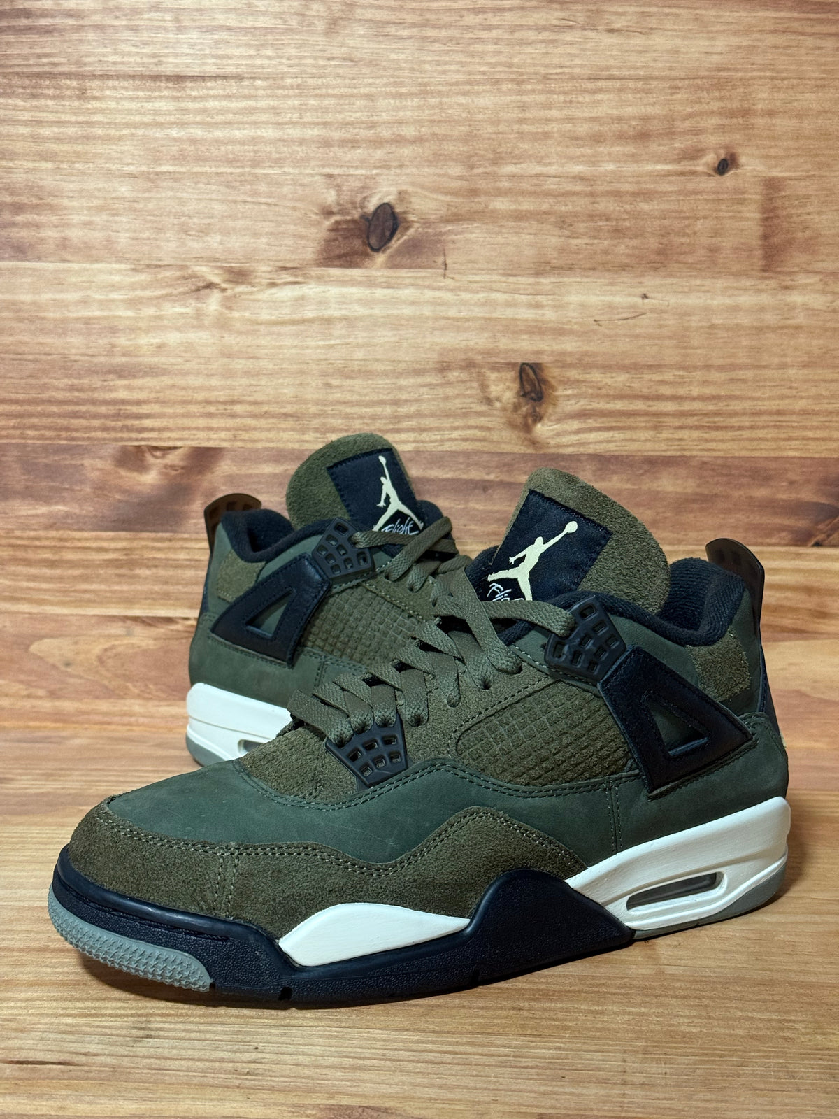 Jordan 4 Retro SE Craft Medium Olive