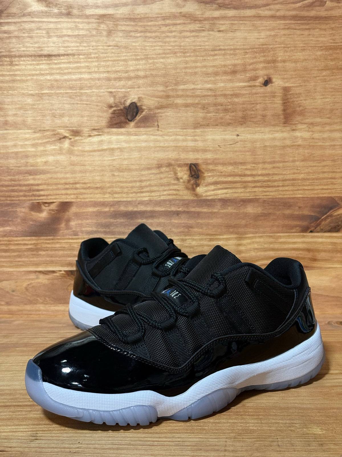 Jordan 11 Retro Low Space Jam