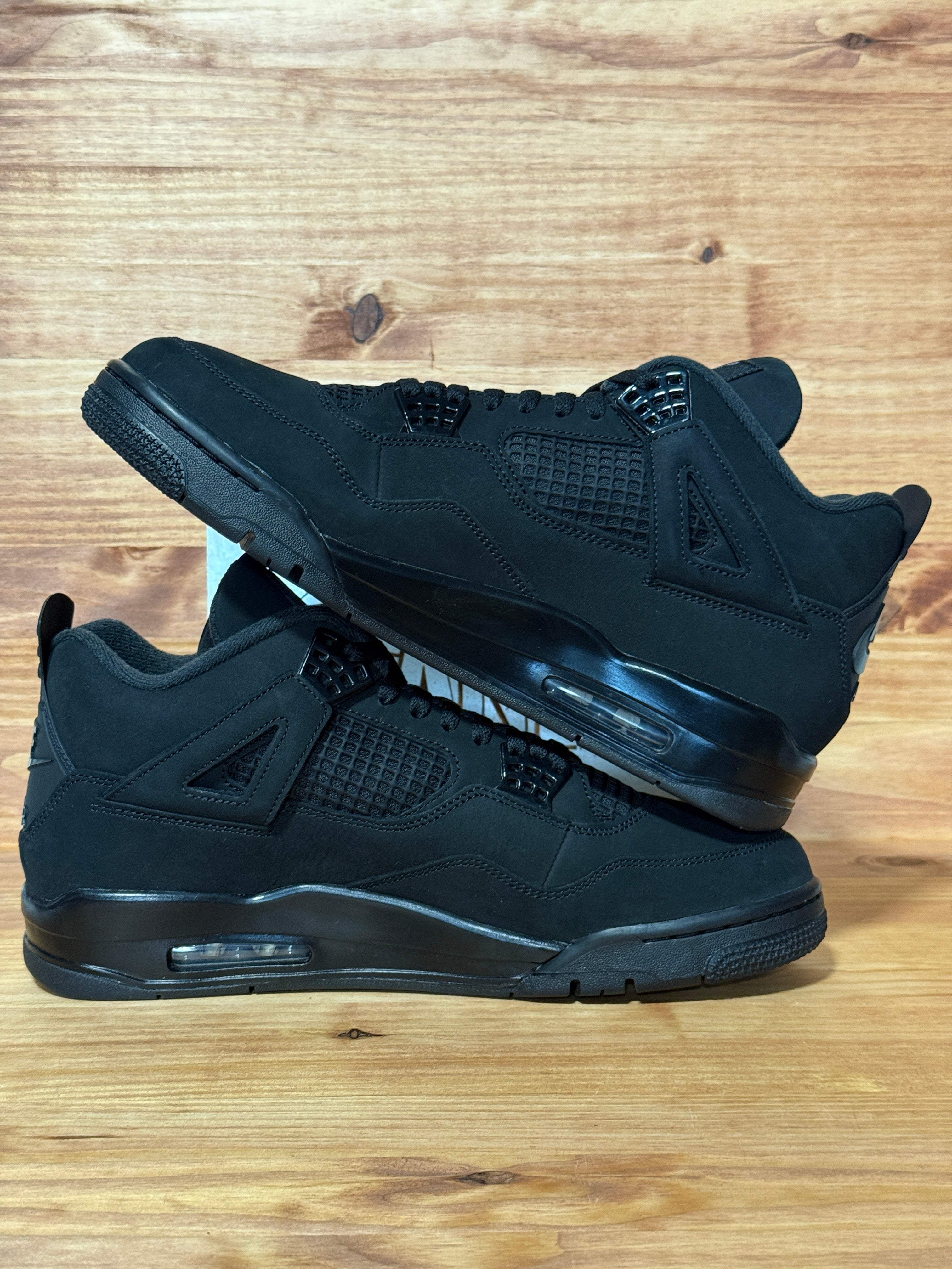 Jordan 4 Retro Black Cat (2025)