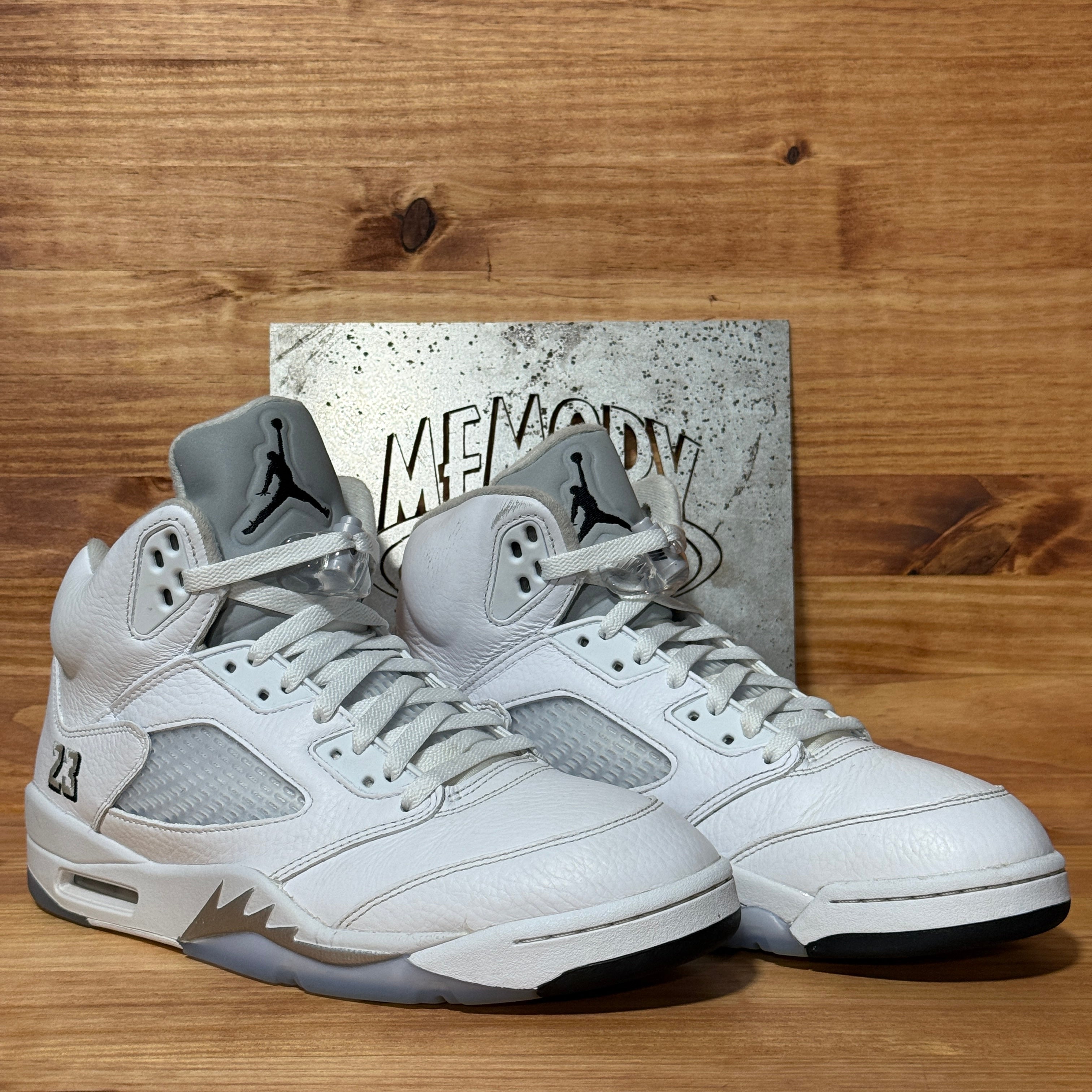 Jordan 5 Retro White Metallic (2026)