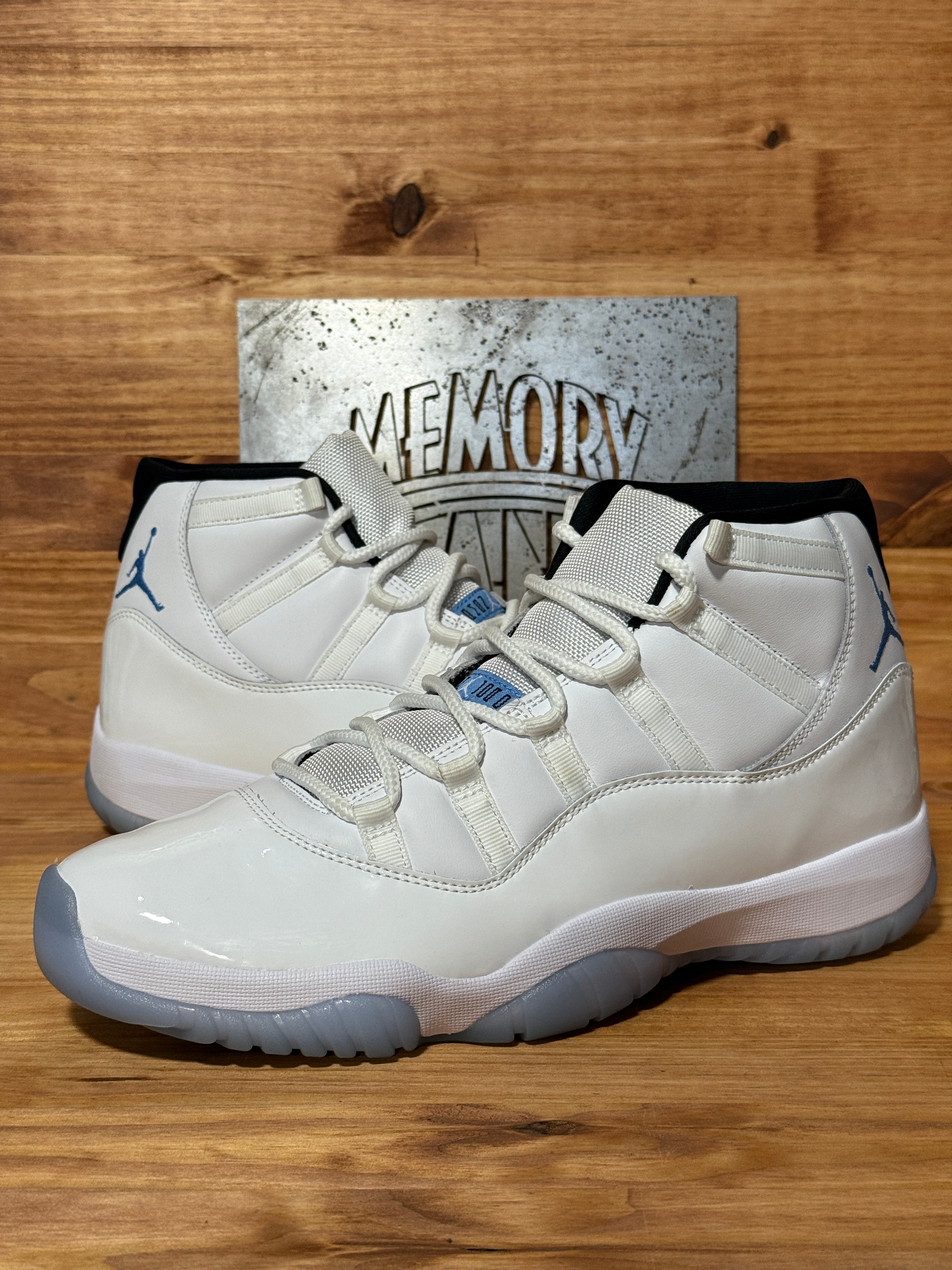 Jordan 11 Retro Legend Blue (2024)