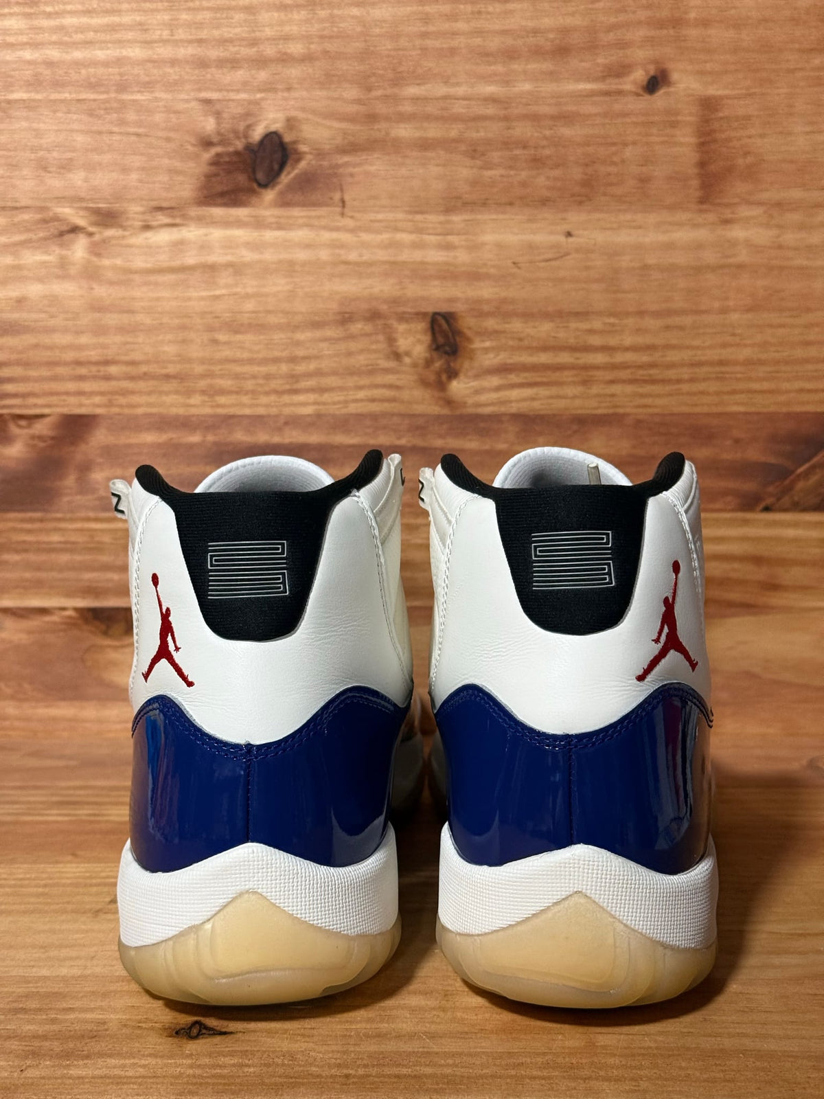 Jordan 11 Retro Rare Air - Size 11