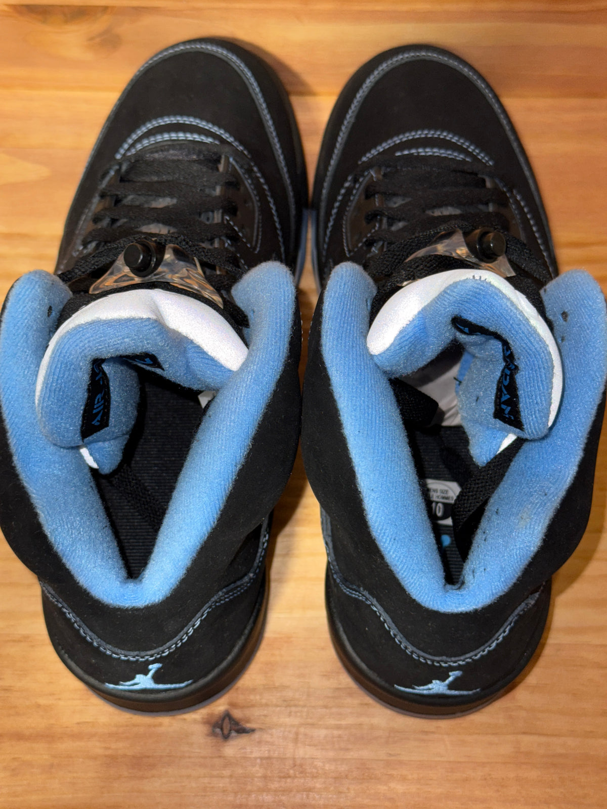 Jordan 5 Retro Black University Blue (2026)
