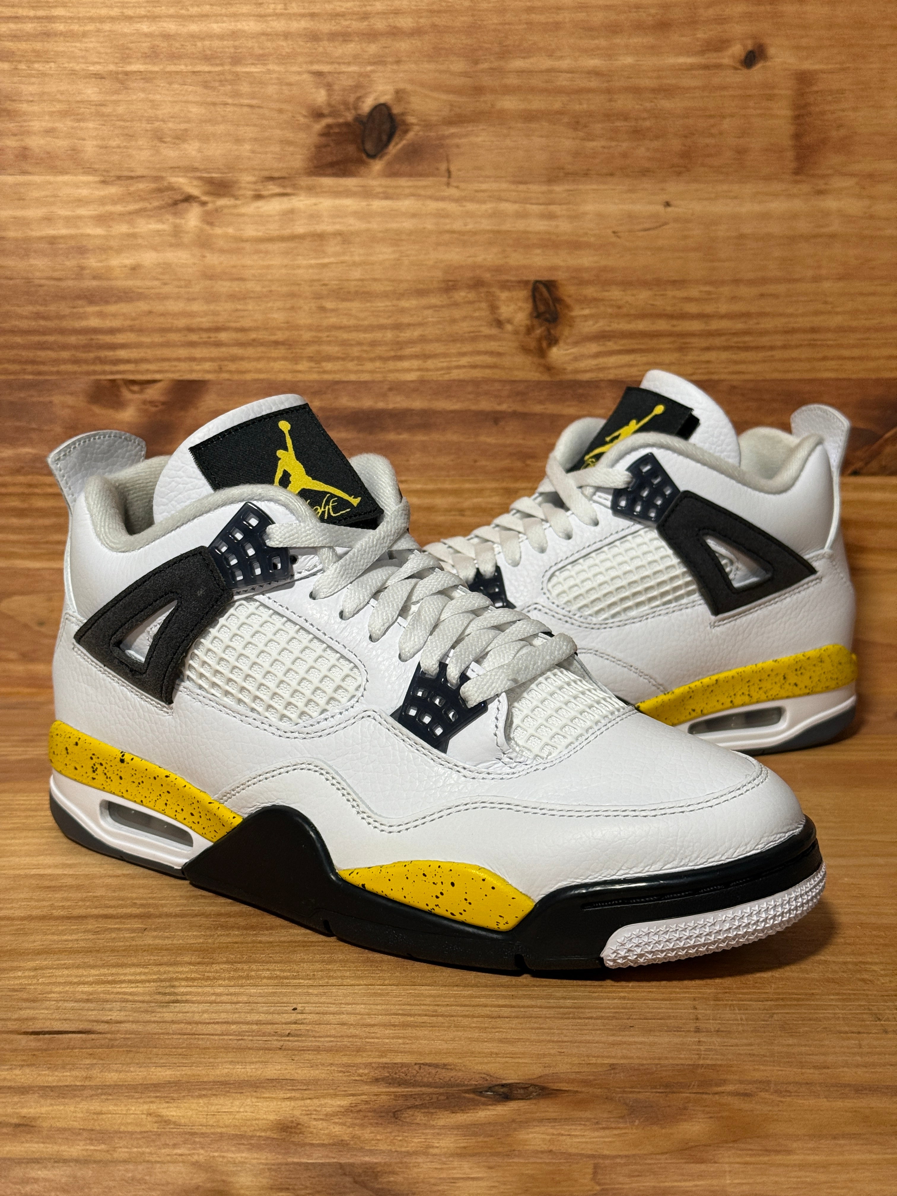 Jordan 4 Retro Rare Air Tour Yellow