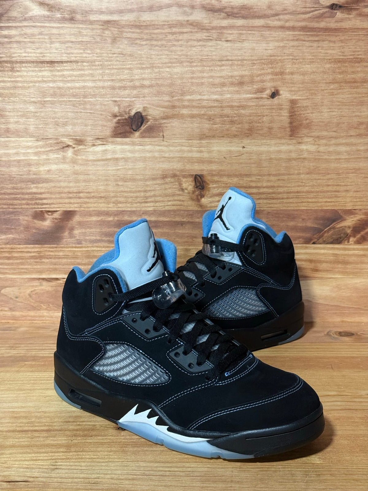 Jordan 5 Retro Black University Blue (2026) - Size 9