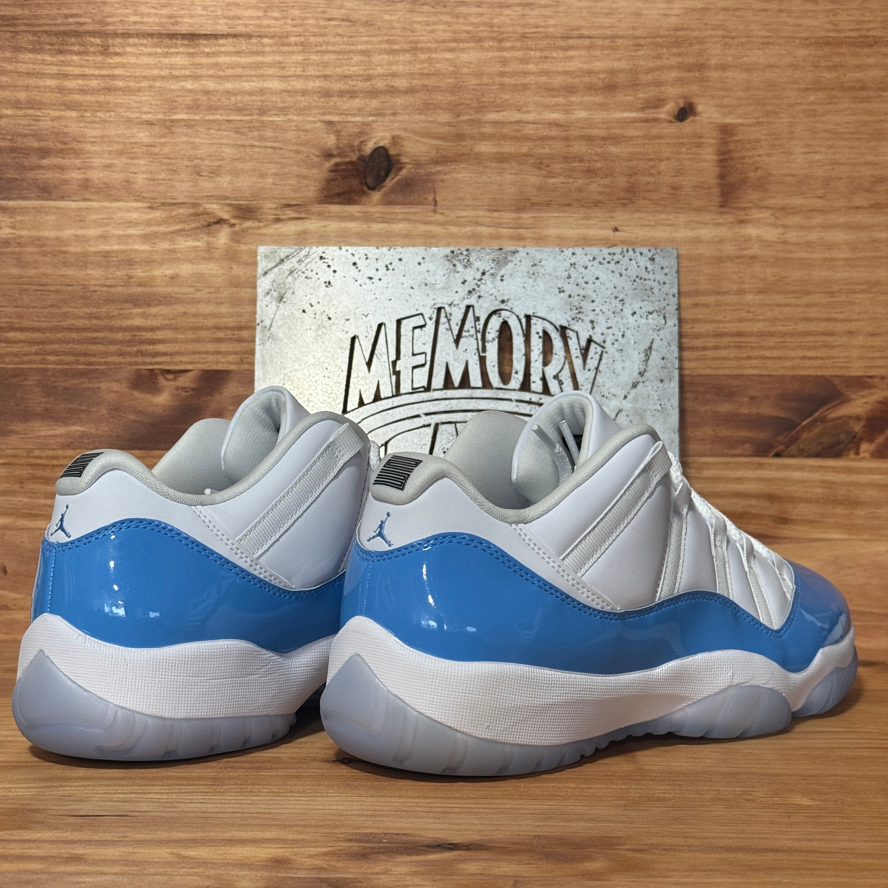 Jordan 11 Retro Low University Blue (2026)