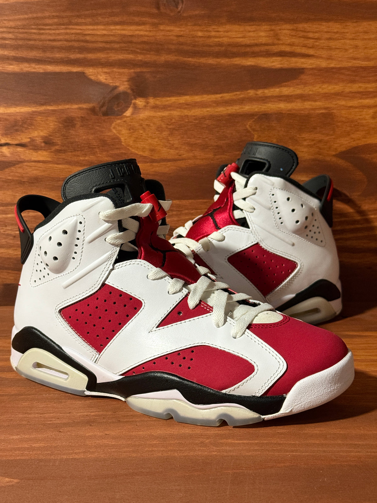 Jordan 6 Retro Carmine (2021)