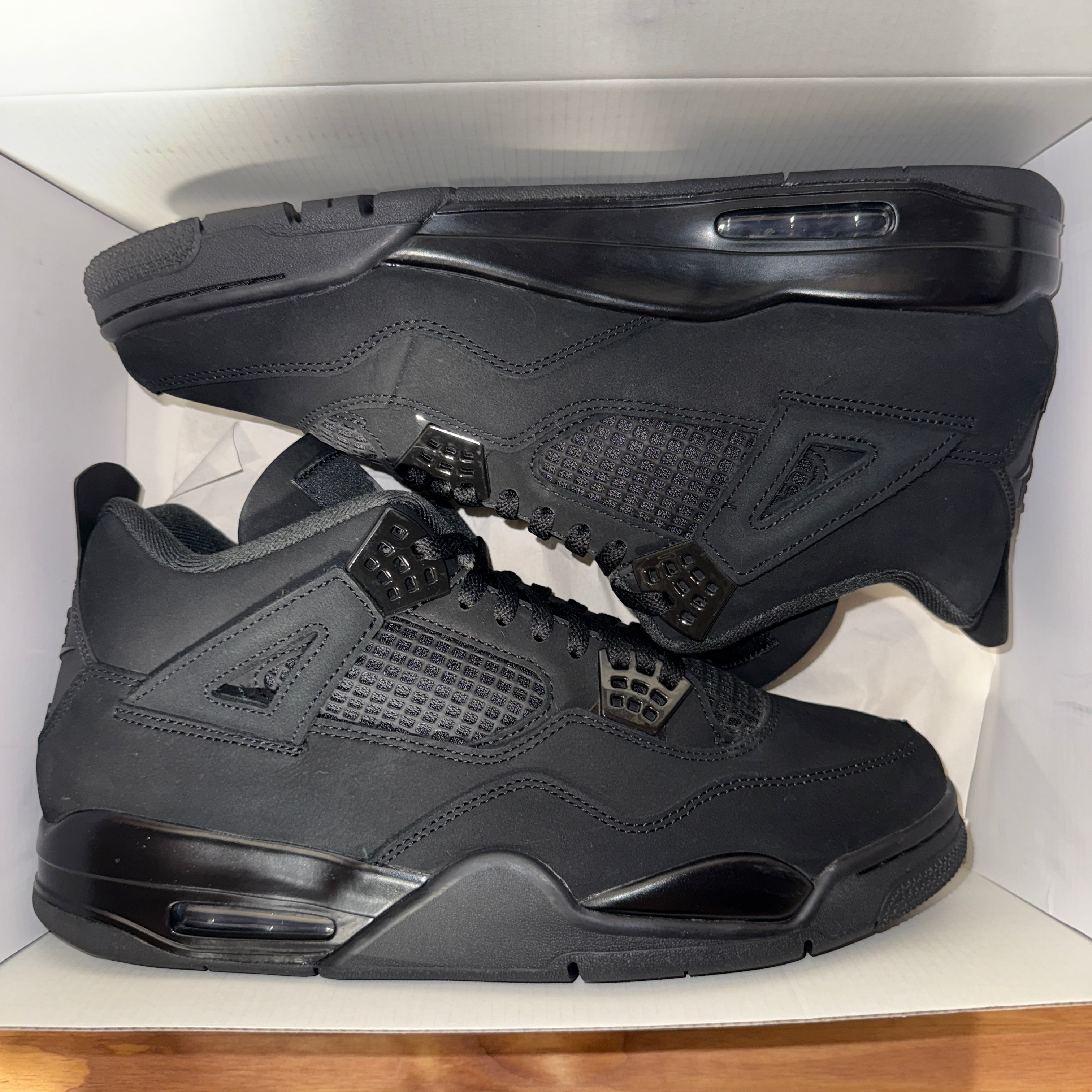 Jordan 4 Retro Black Cat (2025)