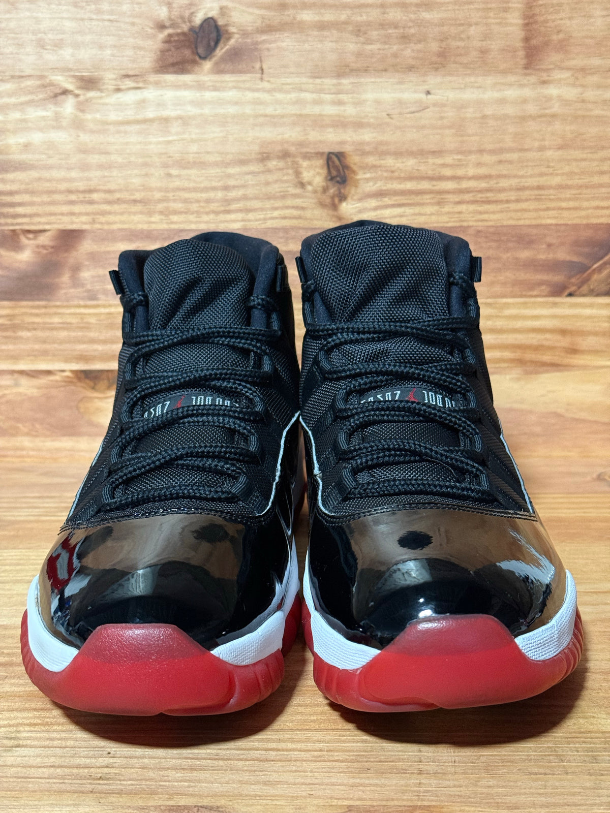 Jordan 11 Retro Playoffs Bred (2019)