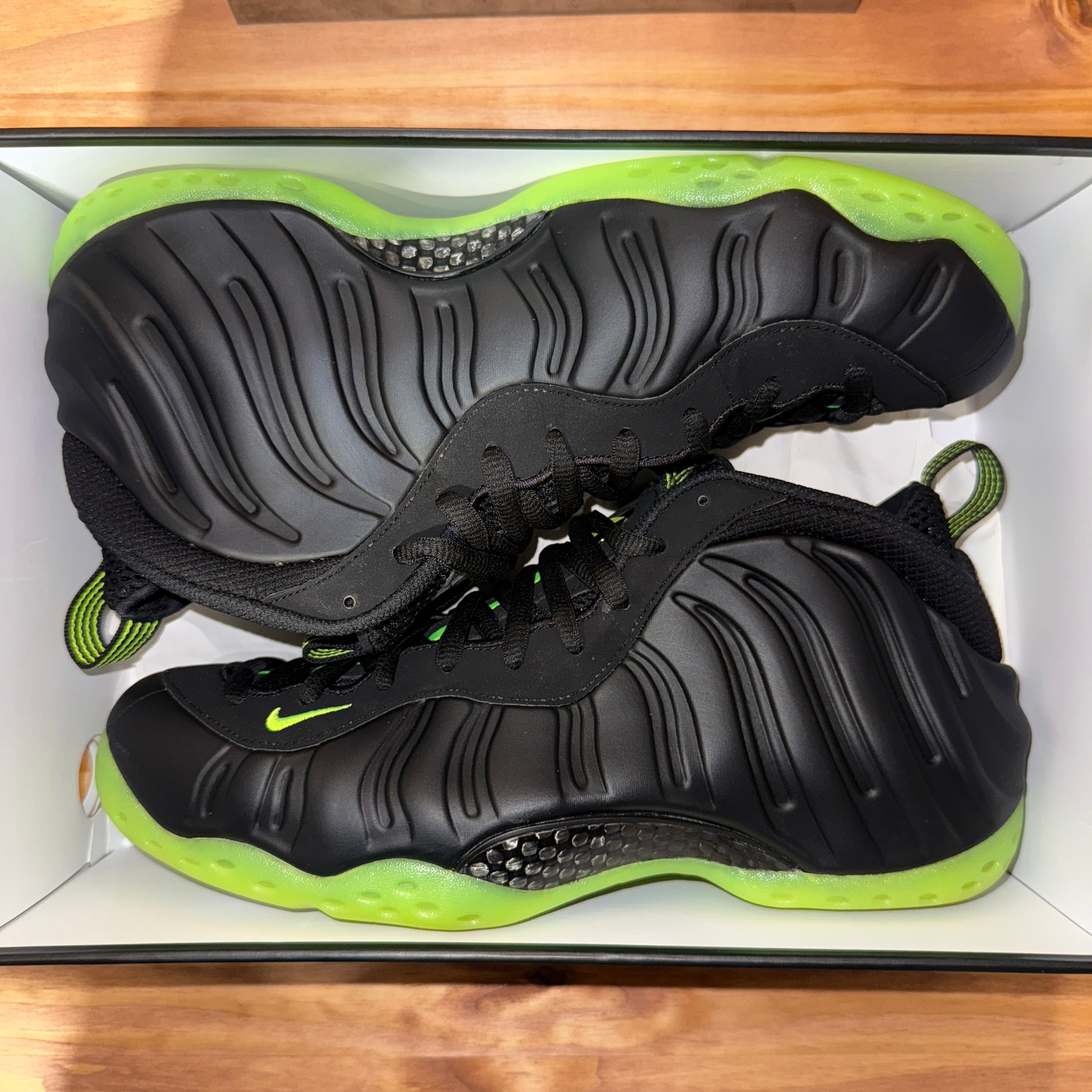 Nike Air Foamposite One Black Volt
