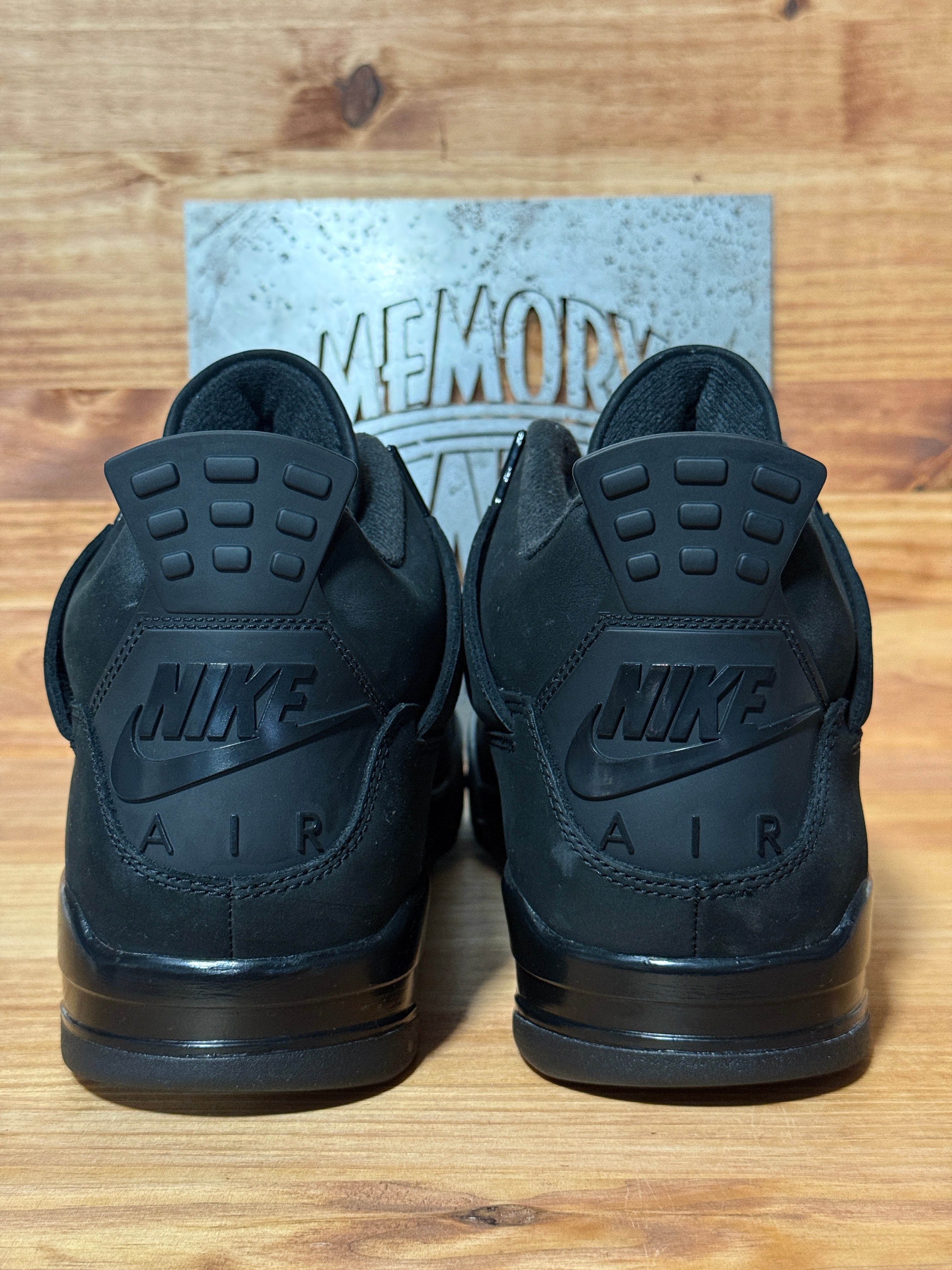 Jordan 4 Retro Black Cat (2025)