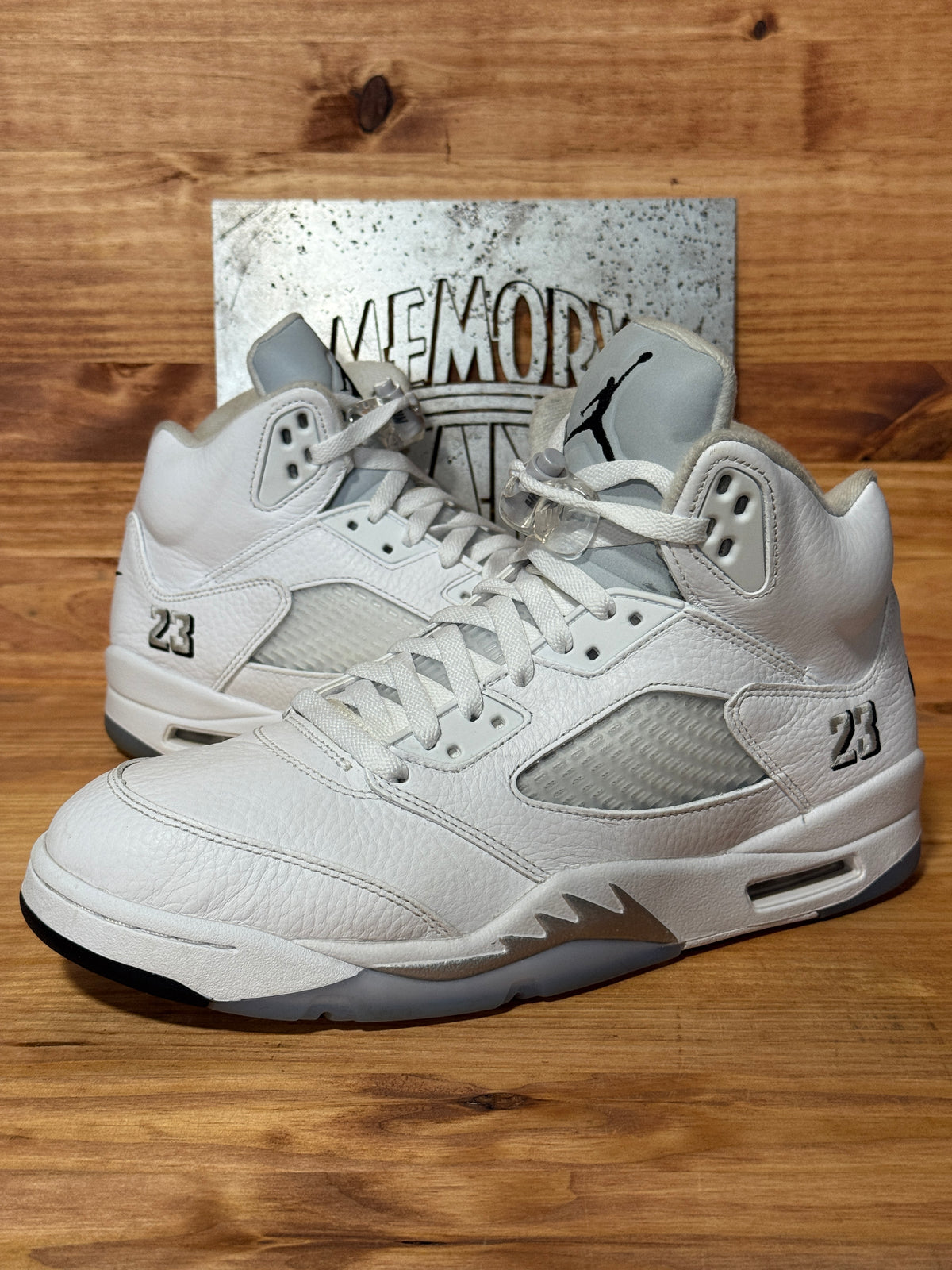 Jordan 5 Retro White Metallic (2026)
