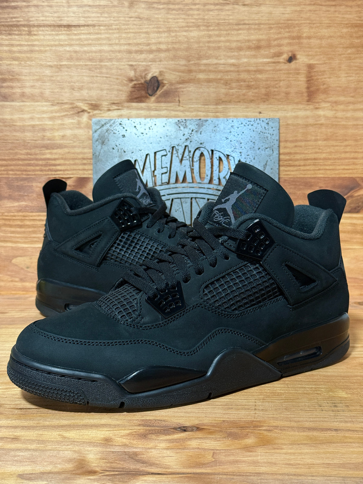 Jordan 4 Retro Black Cat (2025)