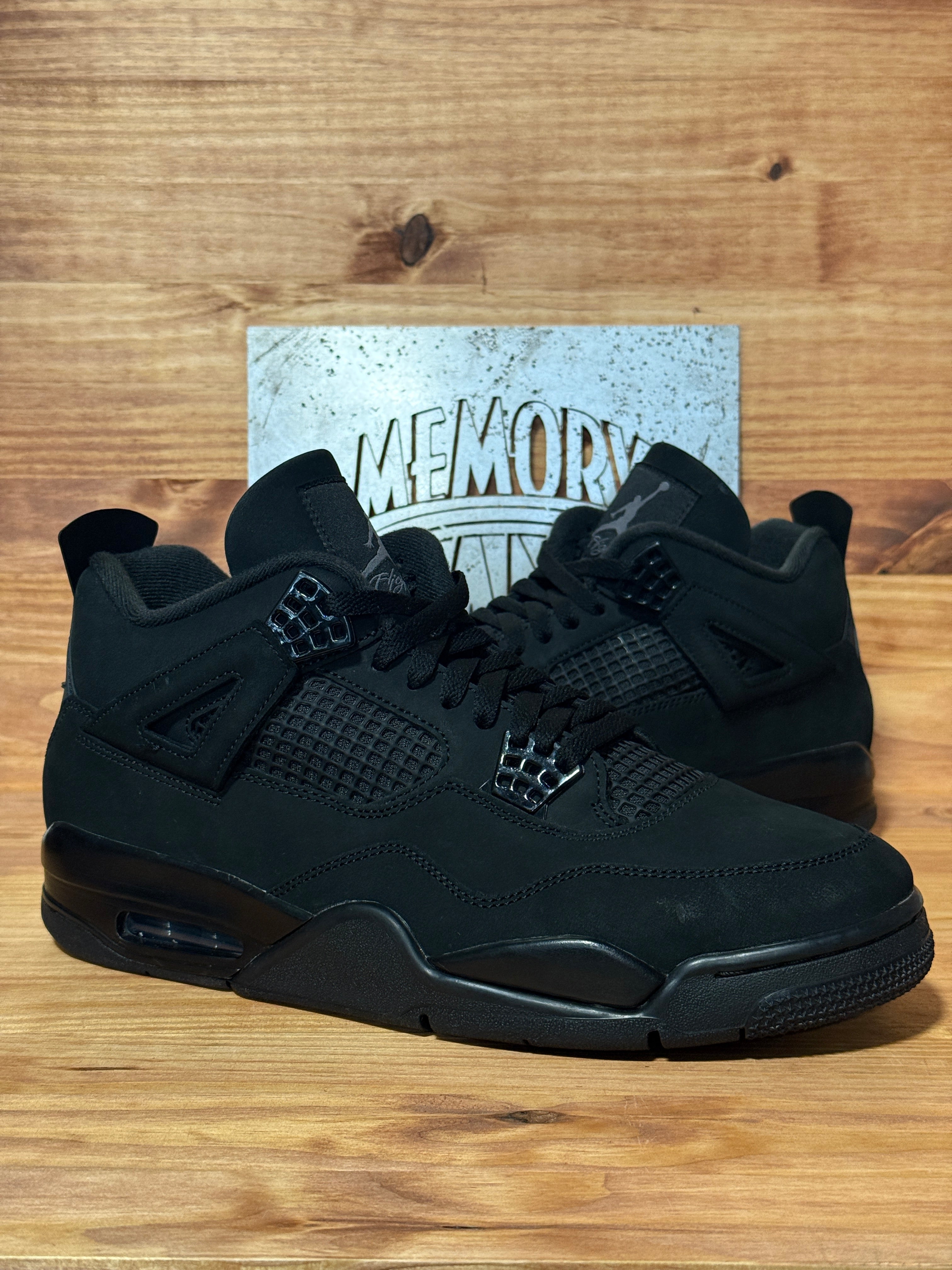 Jordan 4 Retro Black Cat (2025)
