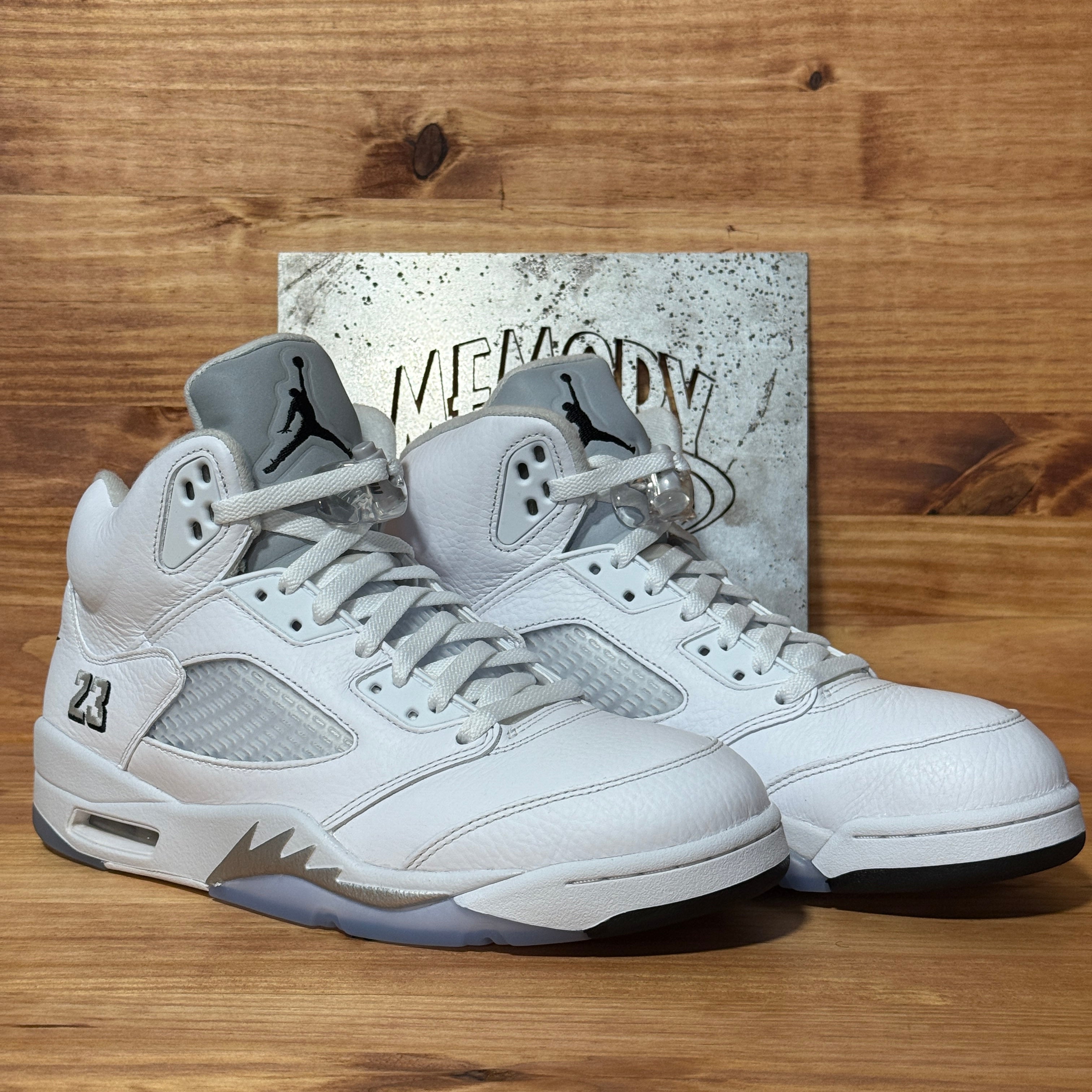Jordan 5 Retro White Metallic (2026)