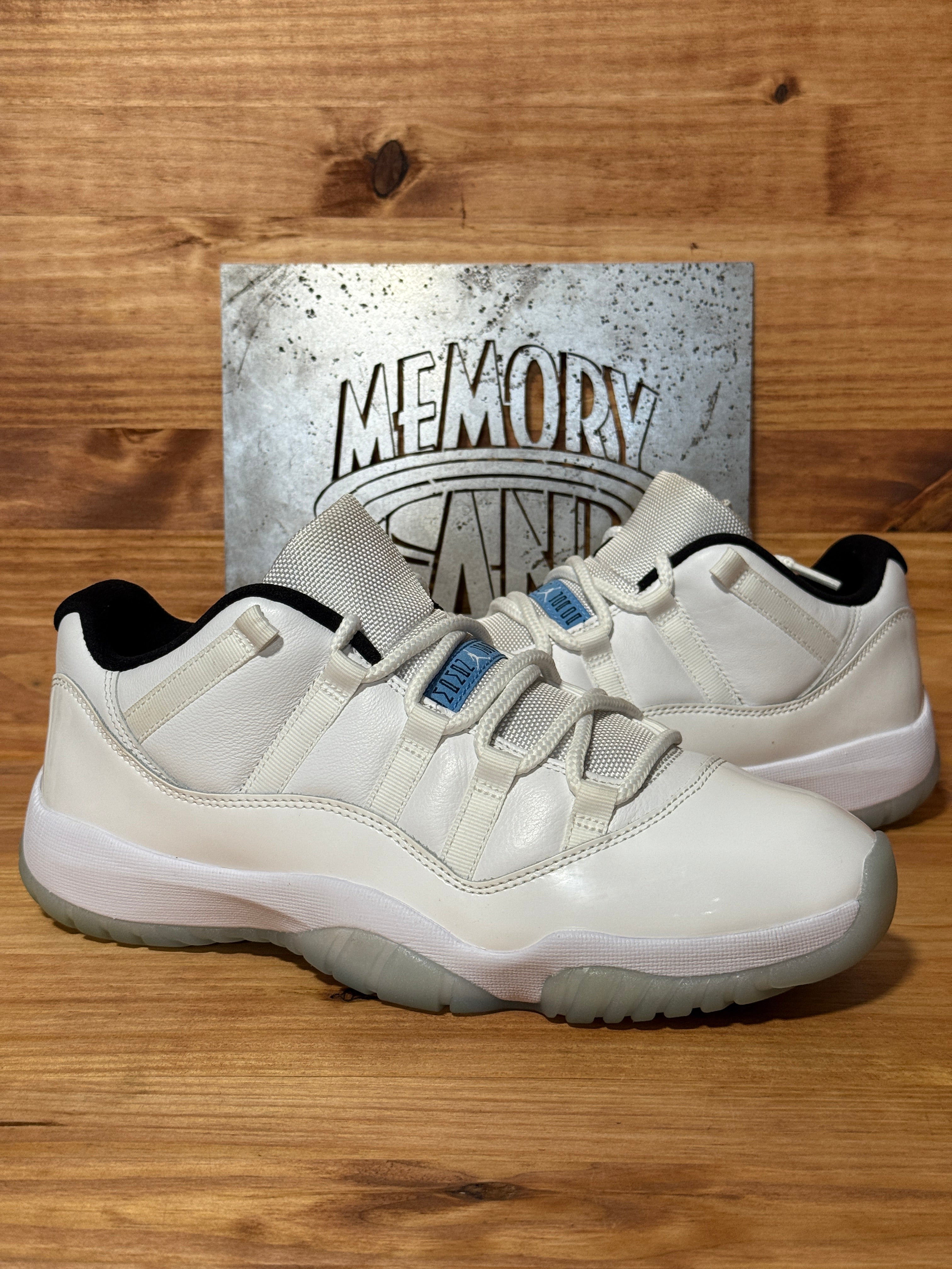 Jordan 11 Retro Low Legend Blue