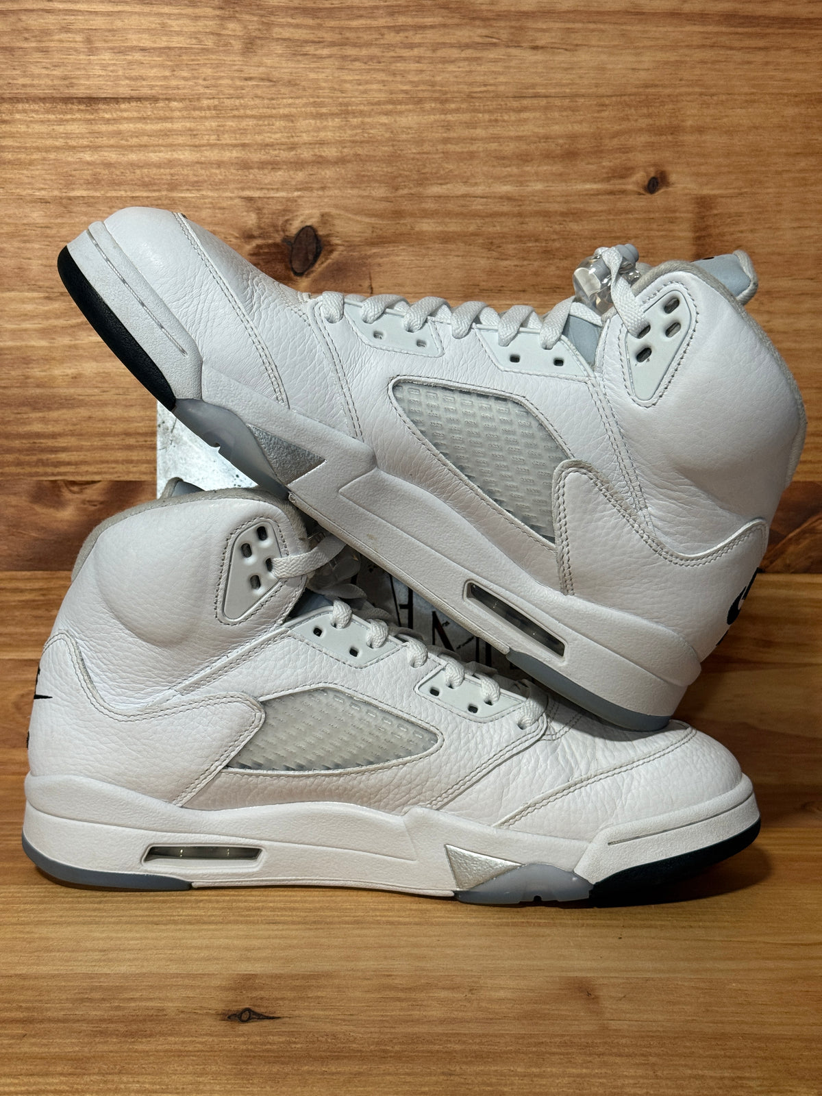 Jordan 5 Retro White Metallic (2026)