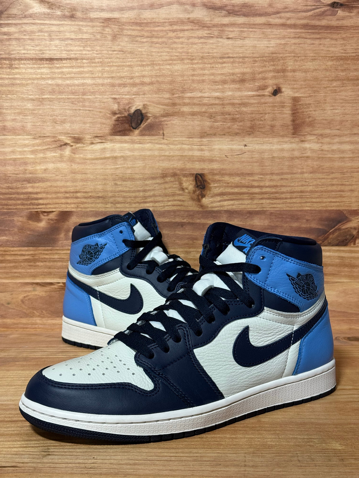 Jordan 1 Retro High Obsidian