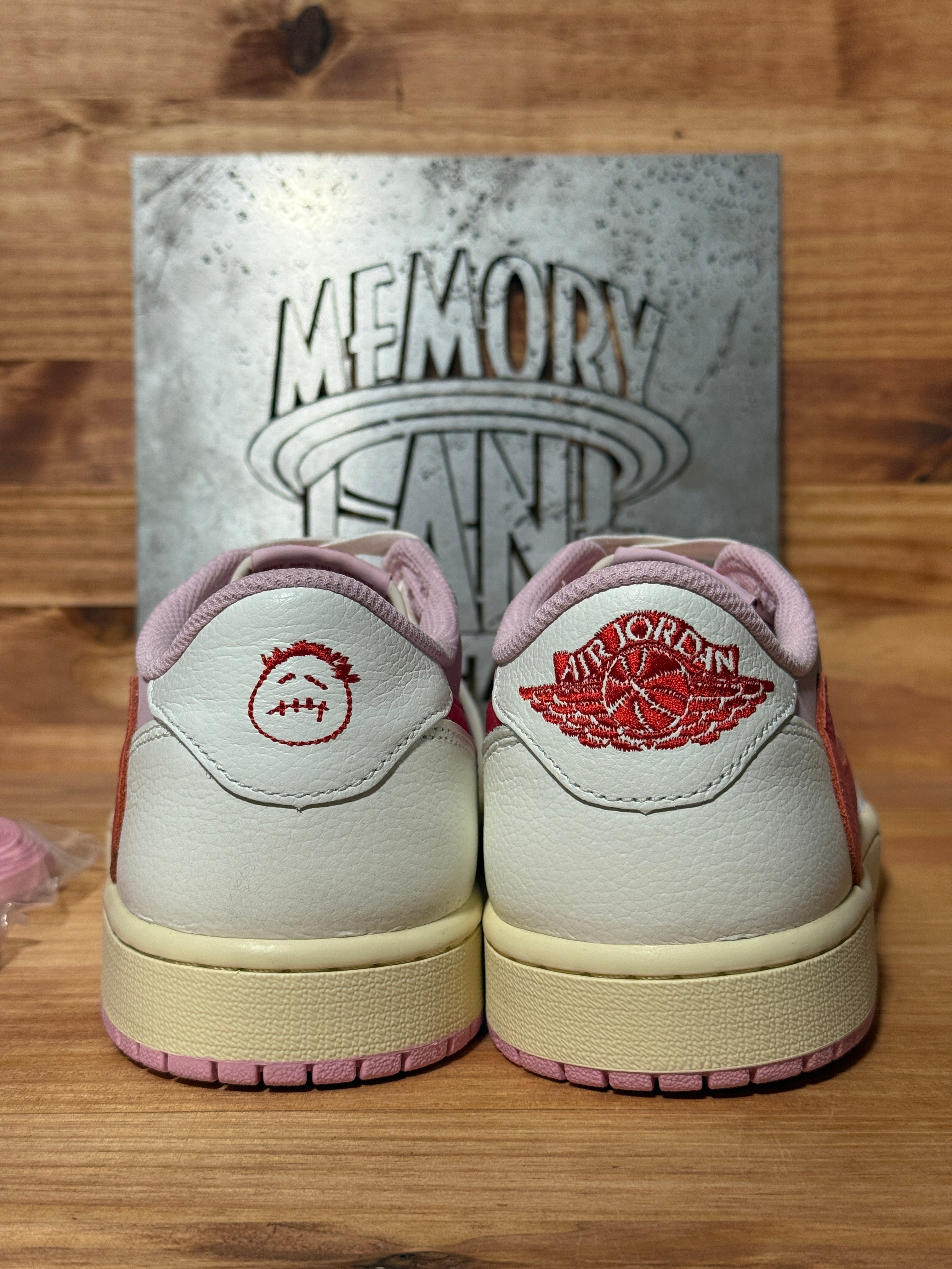 Jordan 1 Retro Low OG SP Travis Scott Sail Tropical Pink