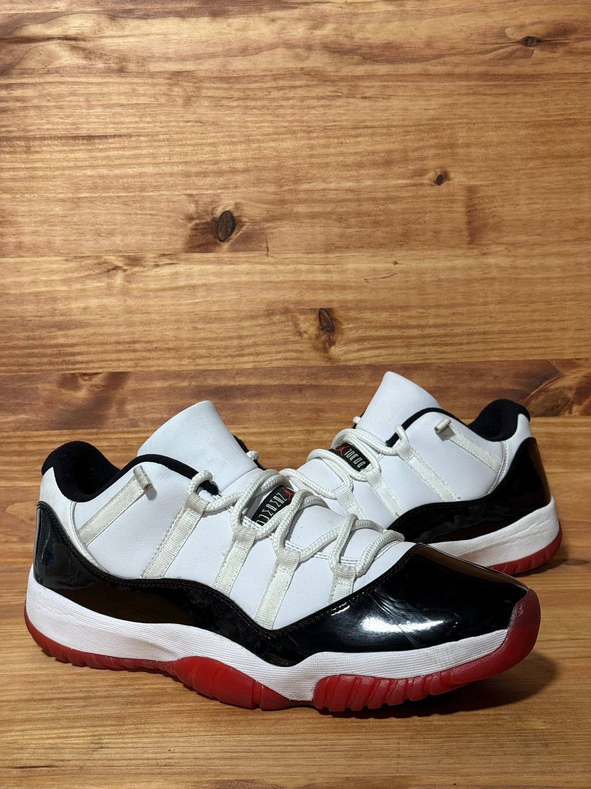 Jordan 11 Retro Low Concord Bred