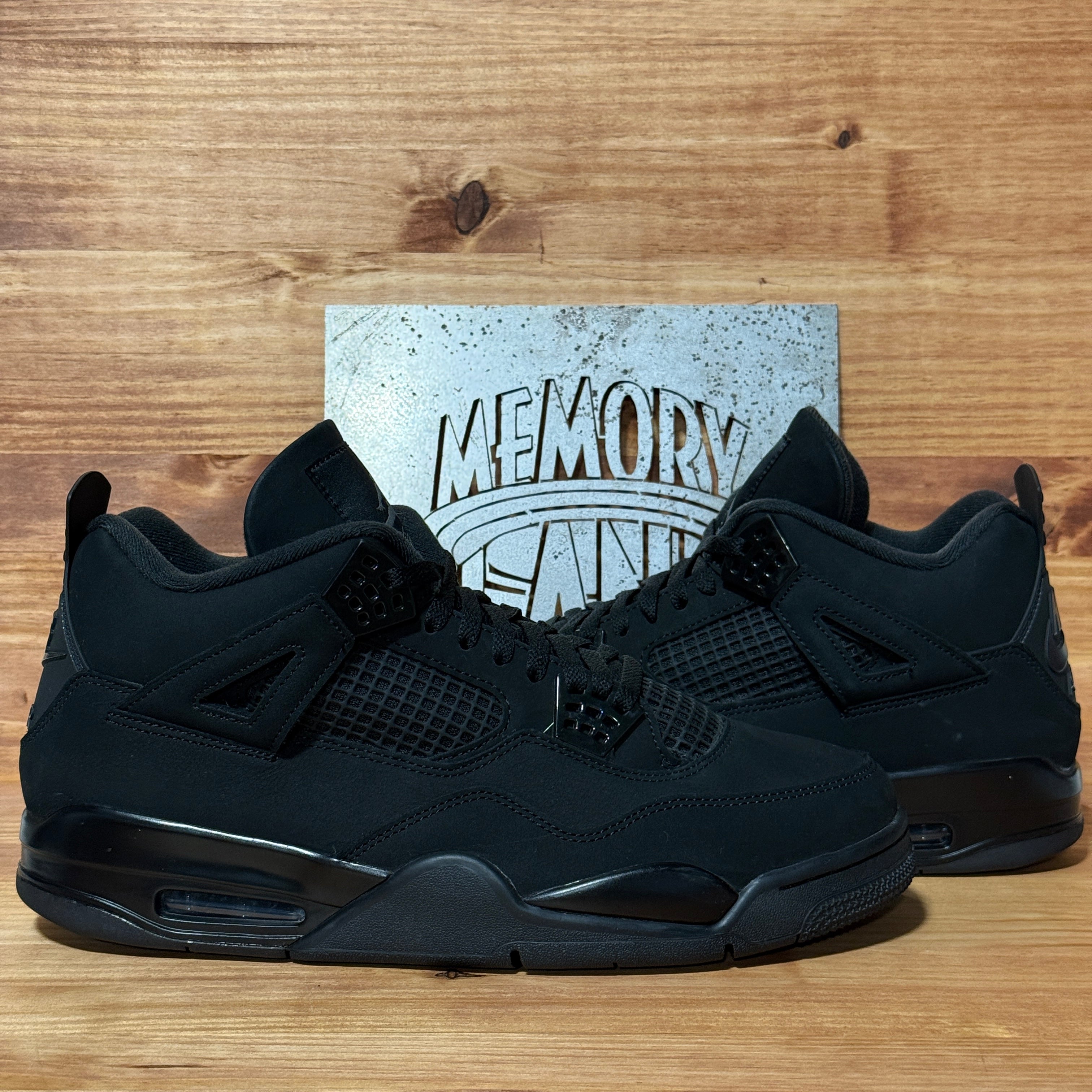 Jordan 4 Retro Black Cat (2025)