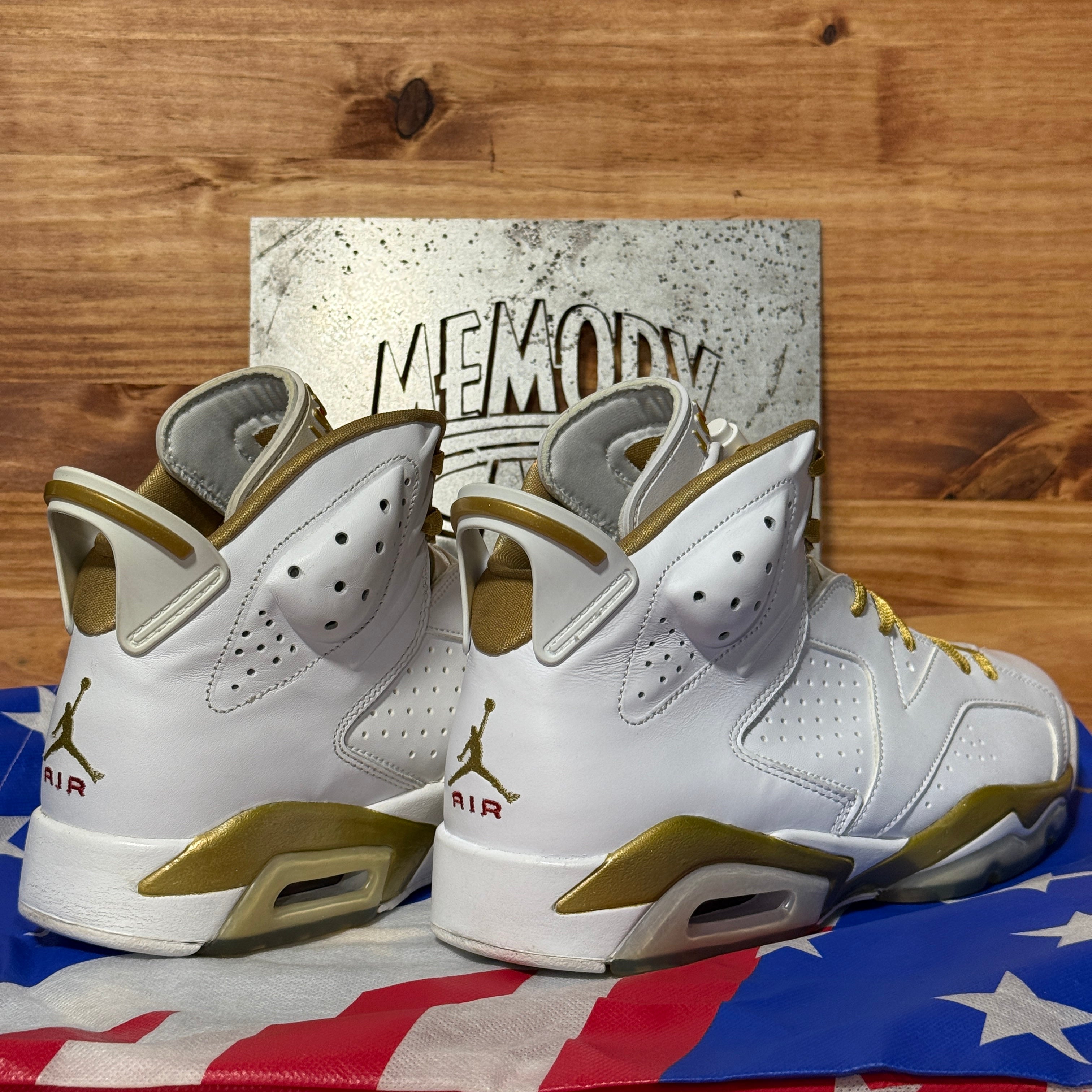 Jordan 6 Retro Golden Moments Pack (6)