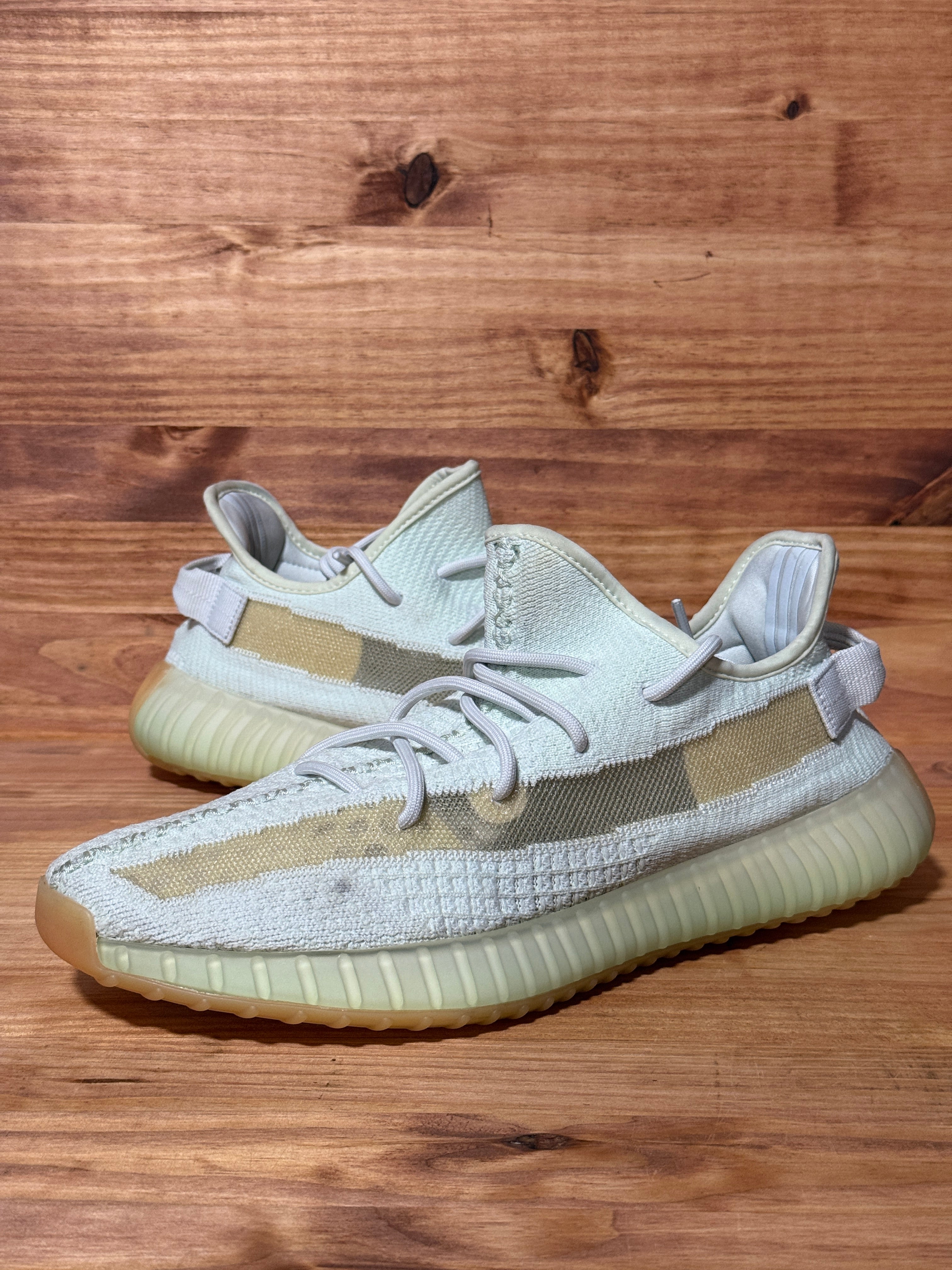 adidas Yeezy Boost 350 V2 Hyperspace