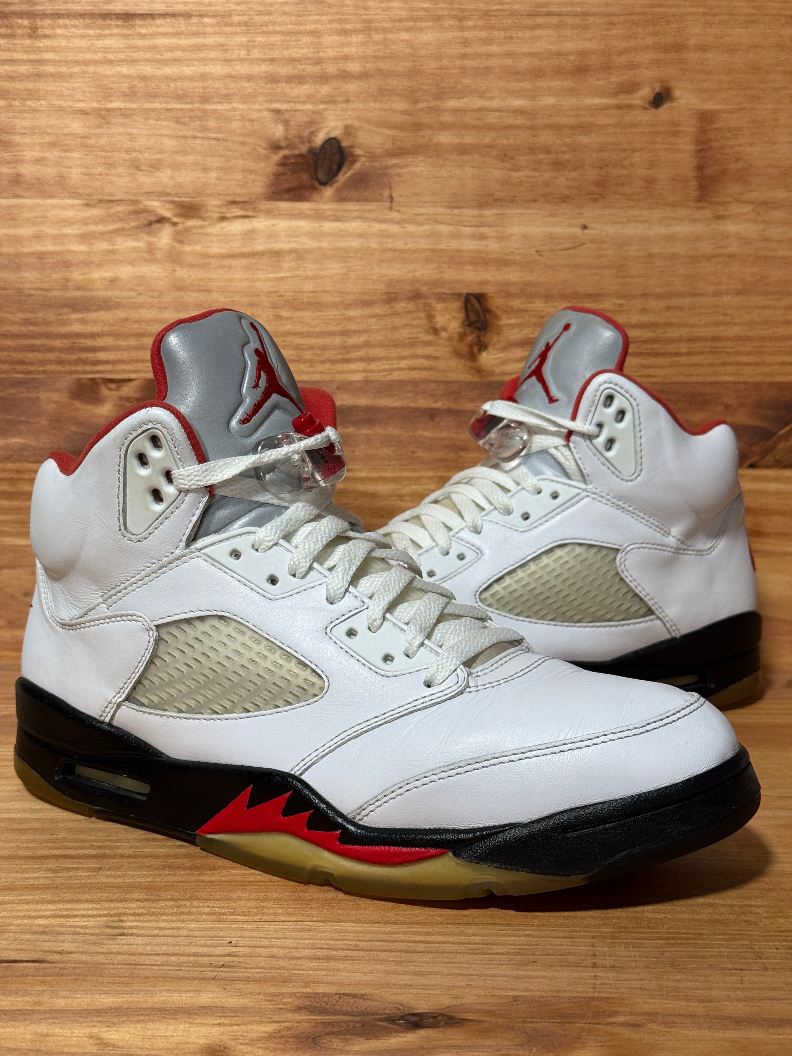 Jordan 5 Retro Fire Red Silver Tongue (2020)